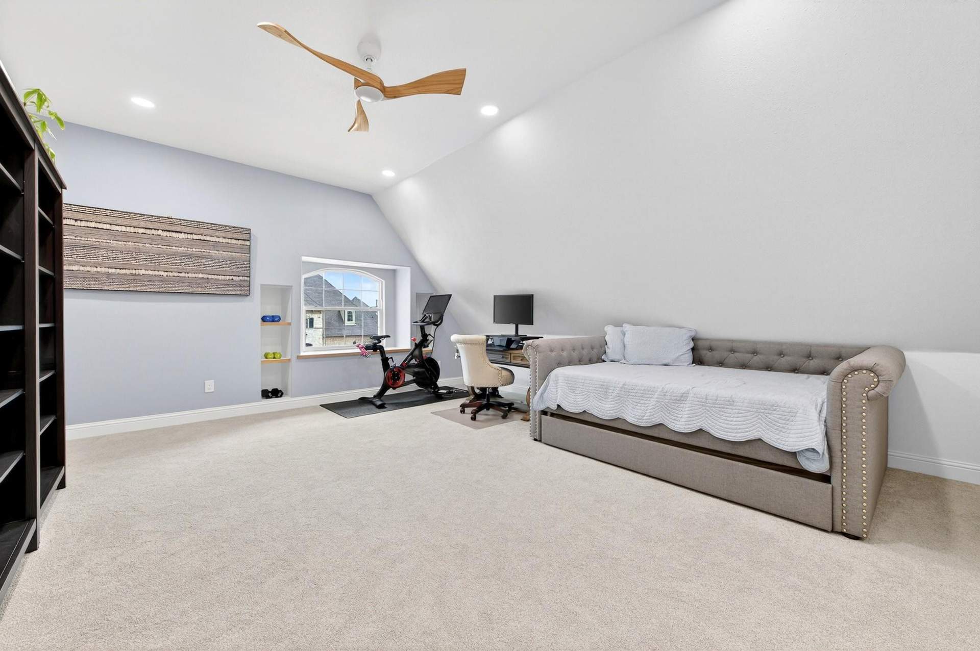2825 Braemar, The Colony28.jpeg