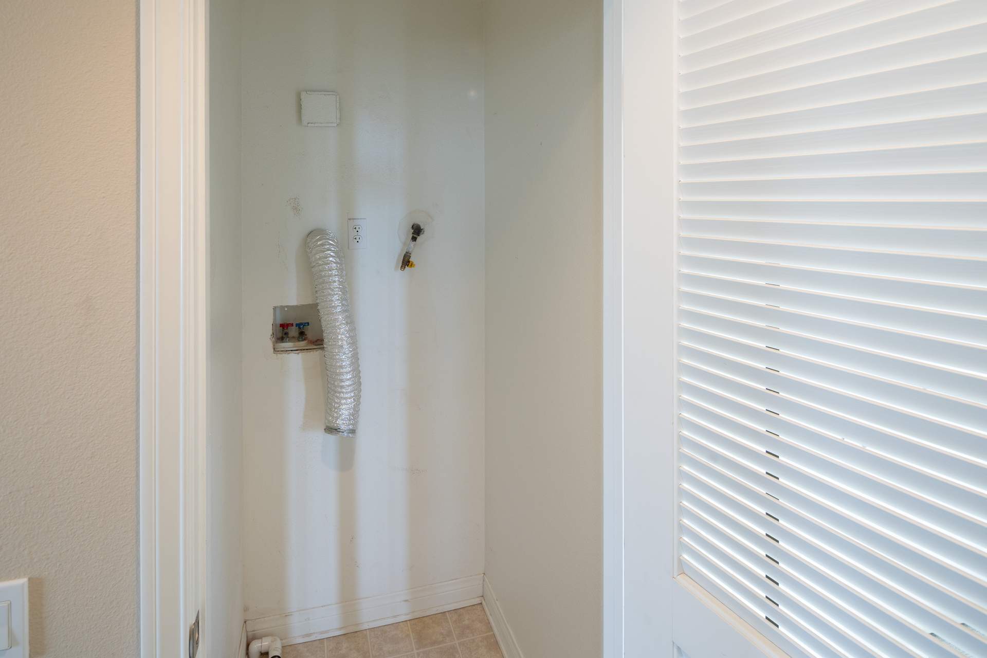 1740 Tanager St 2-201-0077.jpg