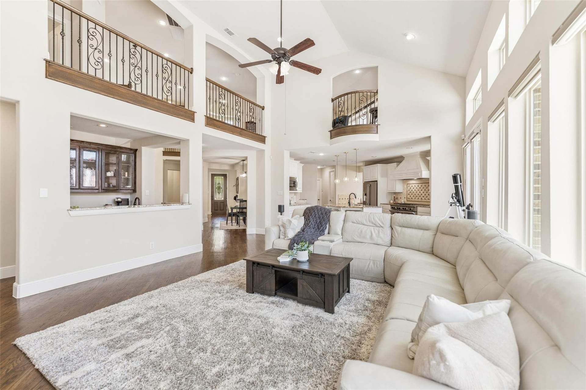 2120 Hidalgo Lane7.jpeg
