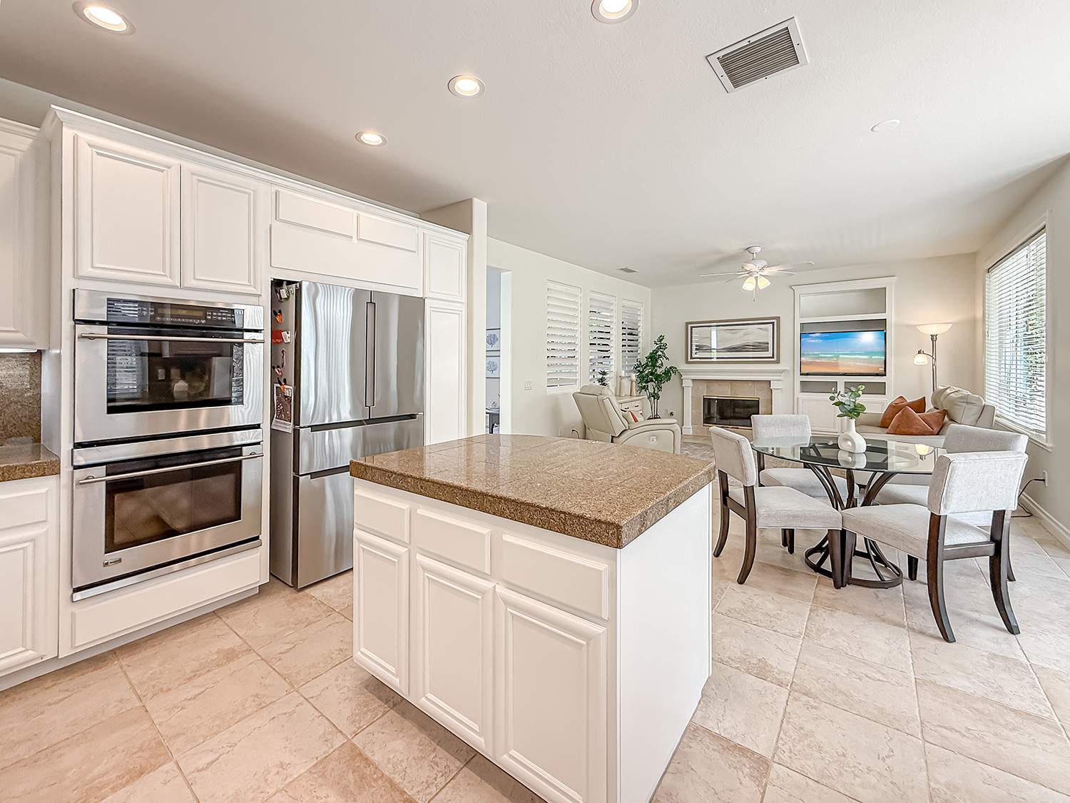 cFamily and Kitchen9.jpg