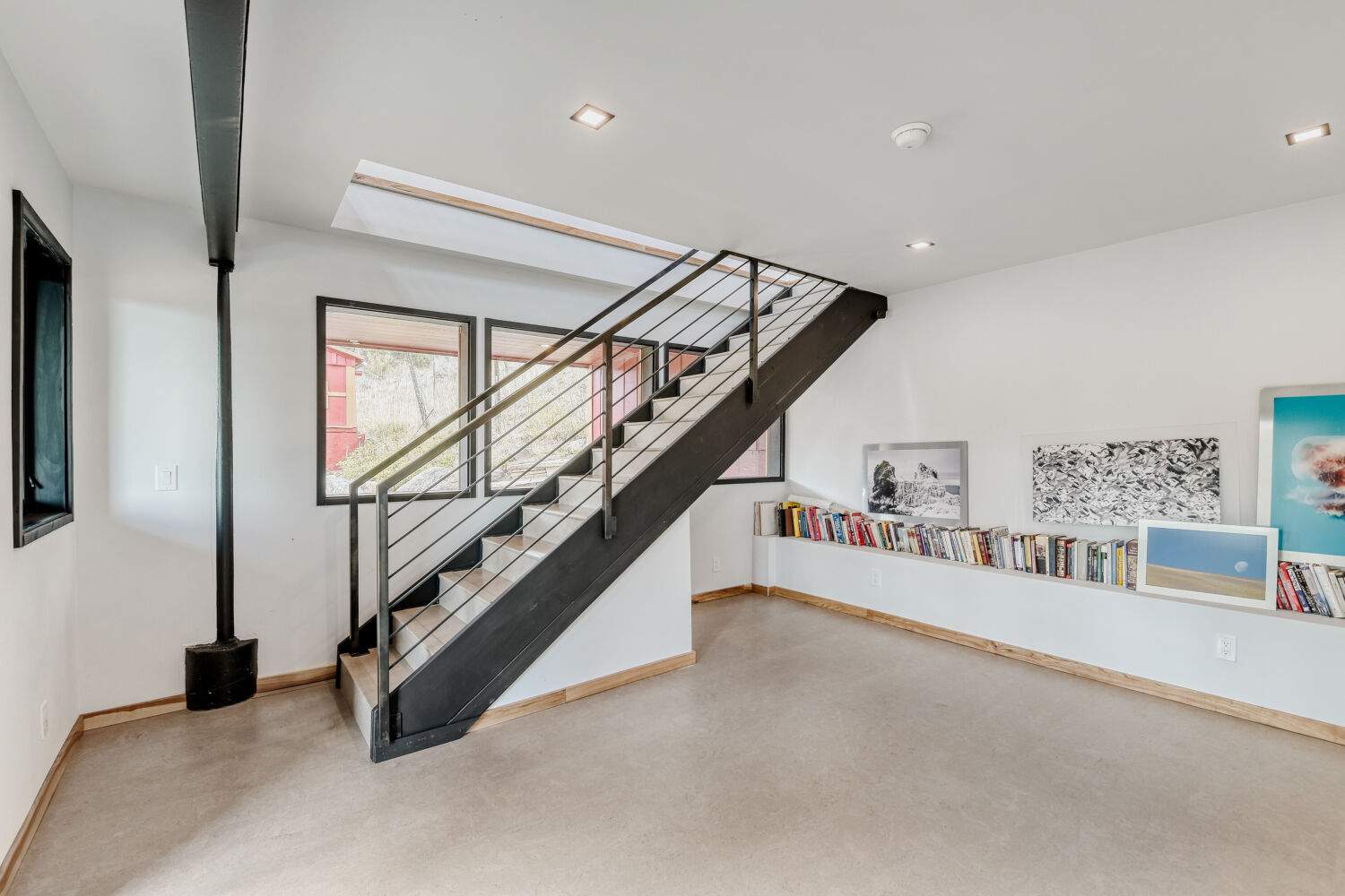 Entry Way Sitting Room 1.jpg