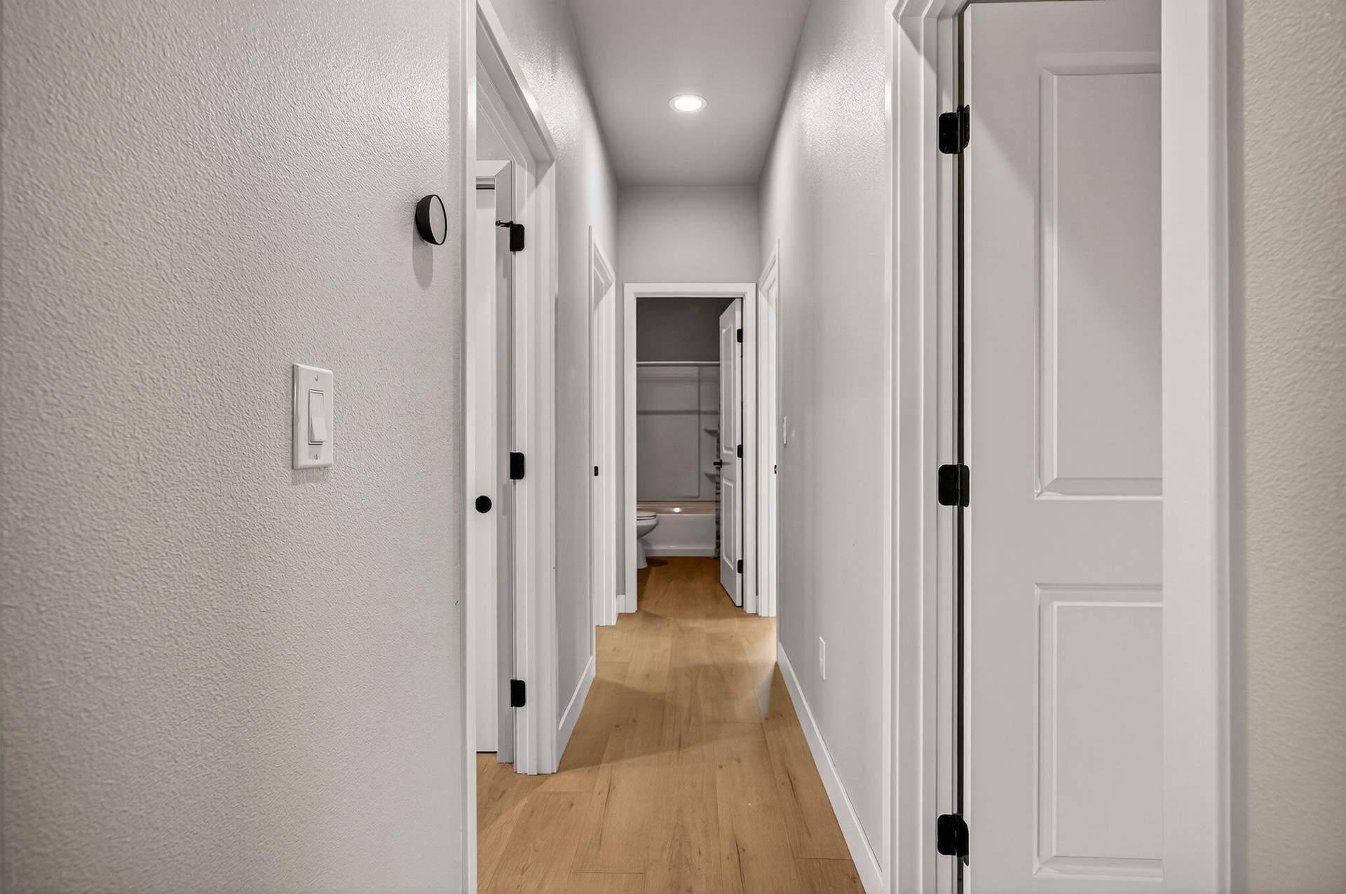 14259 Sherwood Cir - 021(Photos).jpg