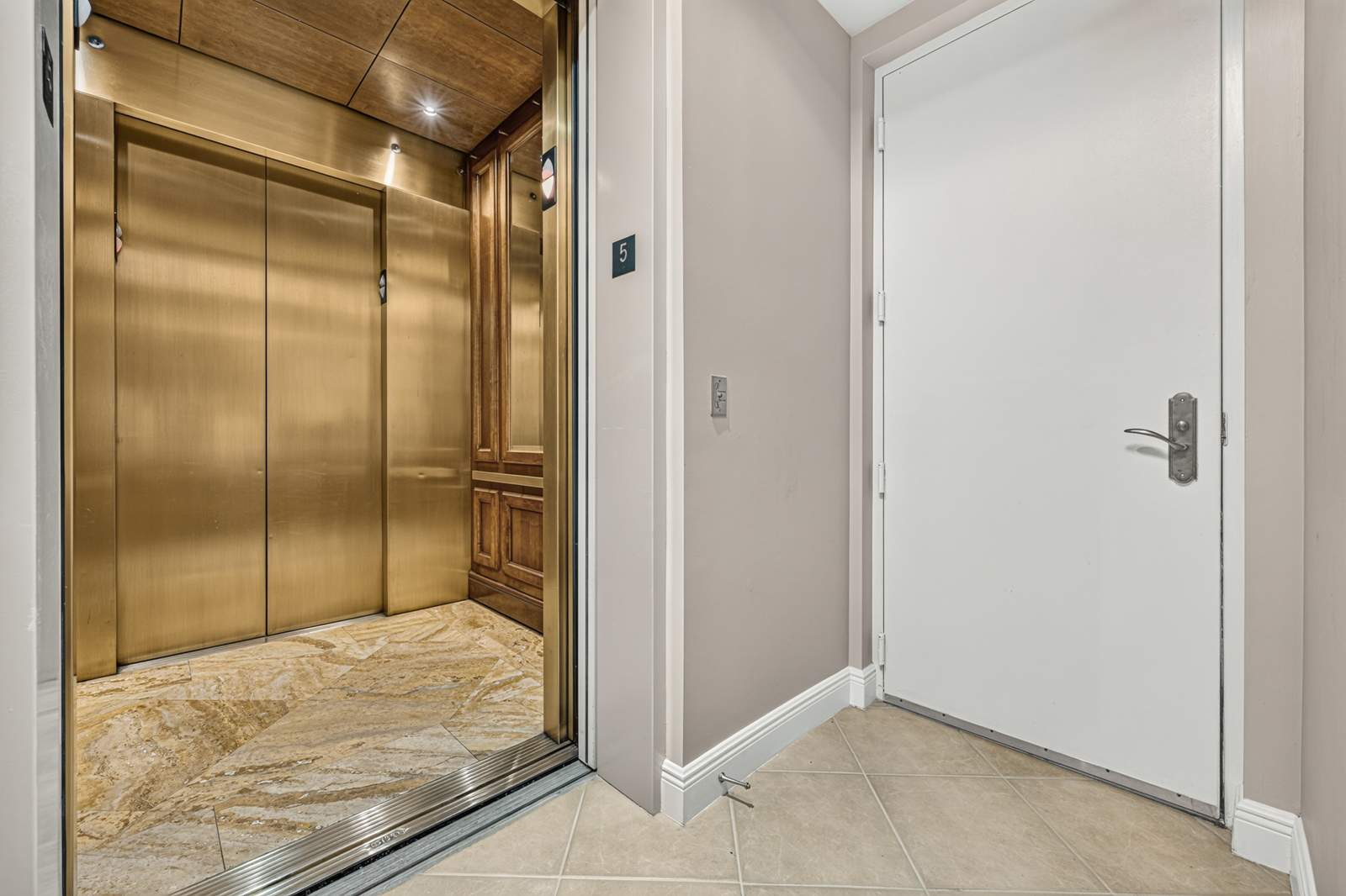 85 Avenue de la Mer Unit 502_32137-54.jpg