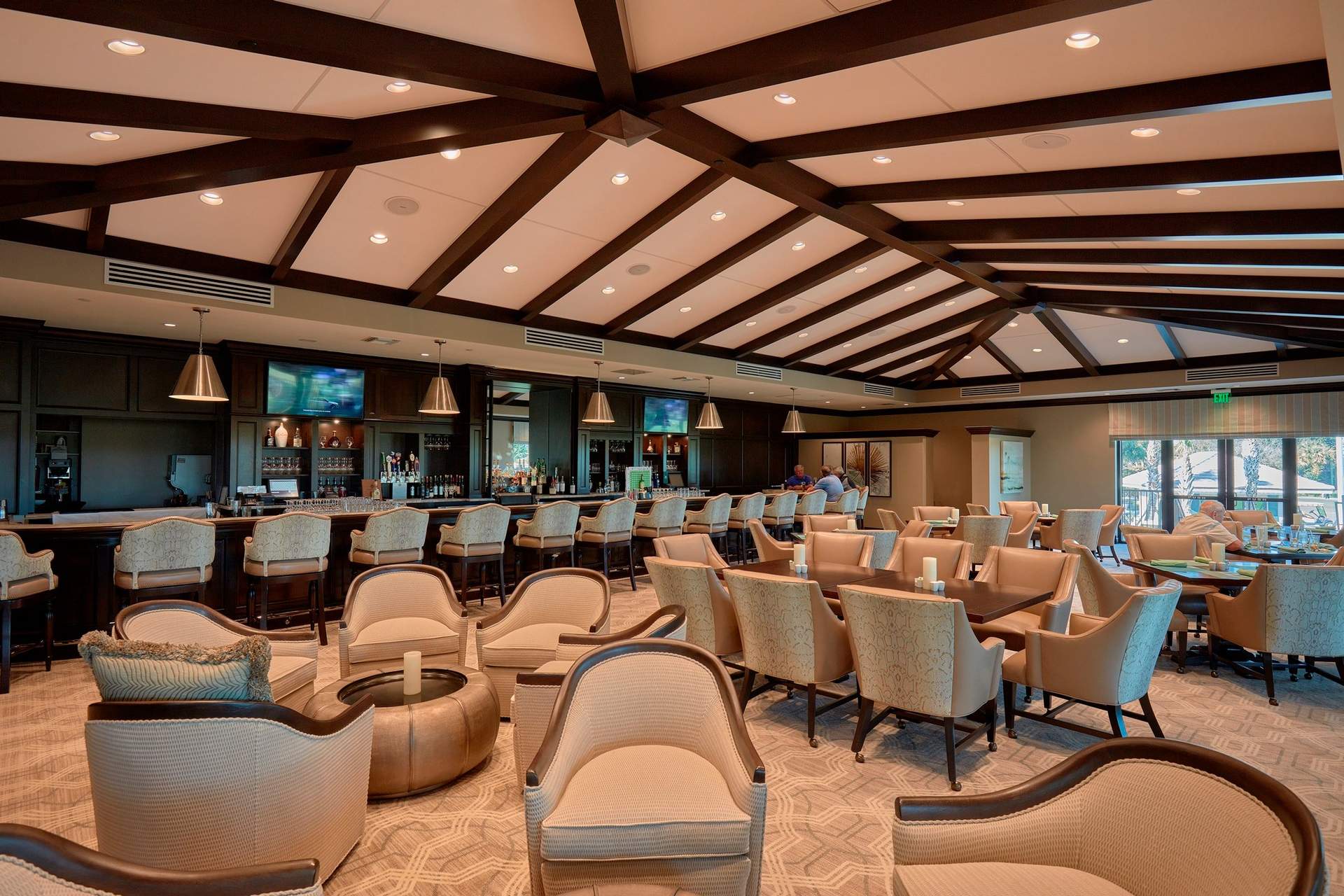 Pipers Landing bar area.jpg