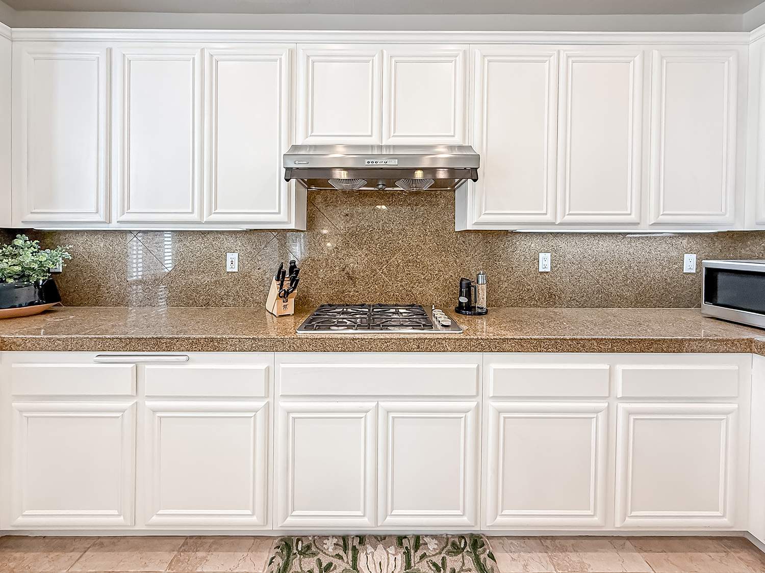 cFamily and Kitchen8.jpg
