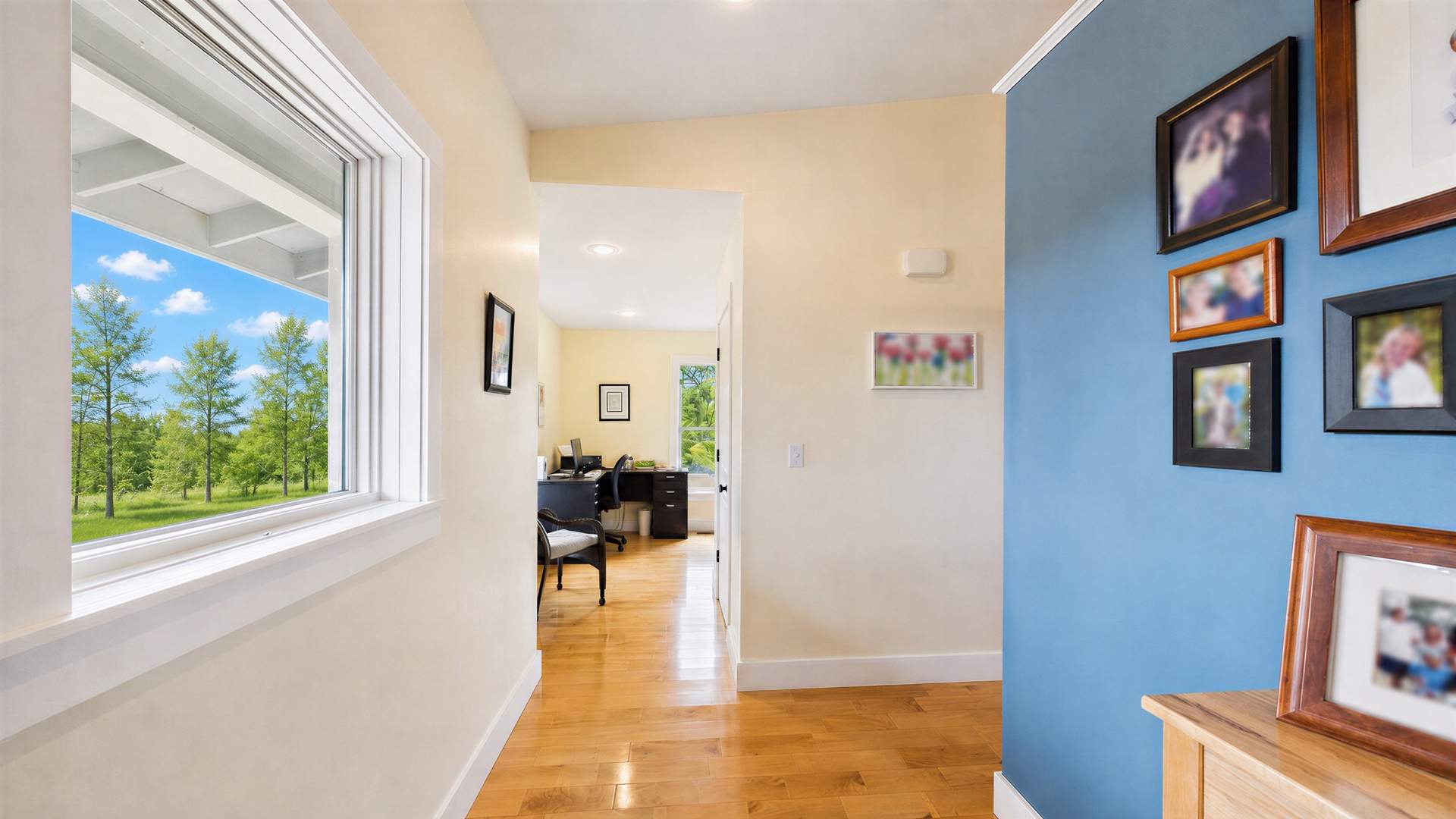 023_Hallway.jpg