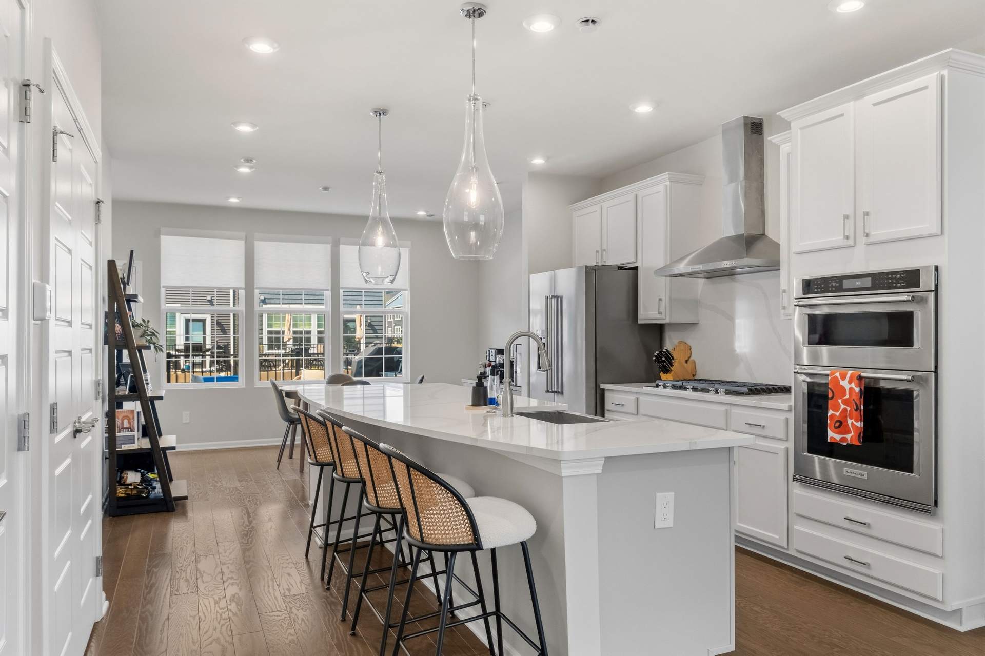 212 S Sydney 2nd Floor Kitchen 2.jpg