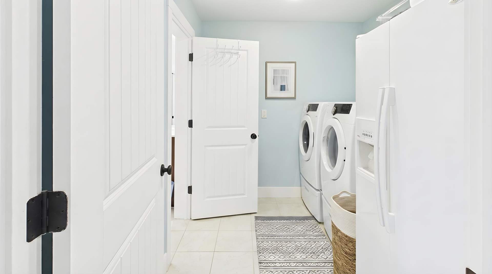 022_Main Level Laundry.jpg