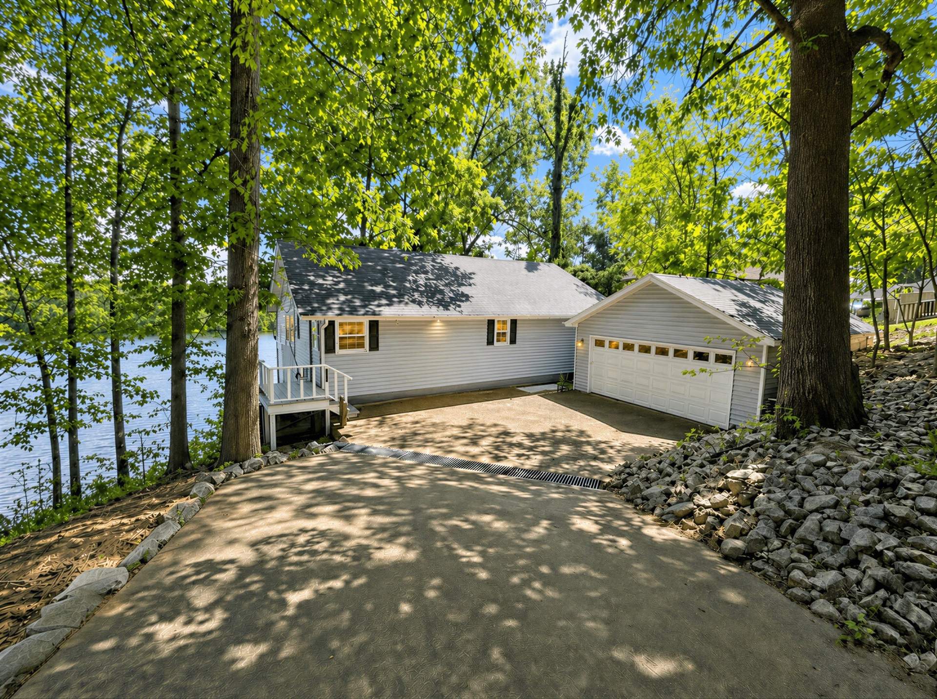 005_STREET VIEW.jpg