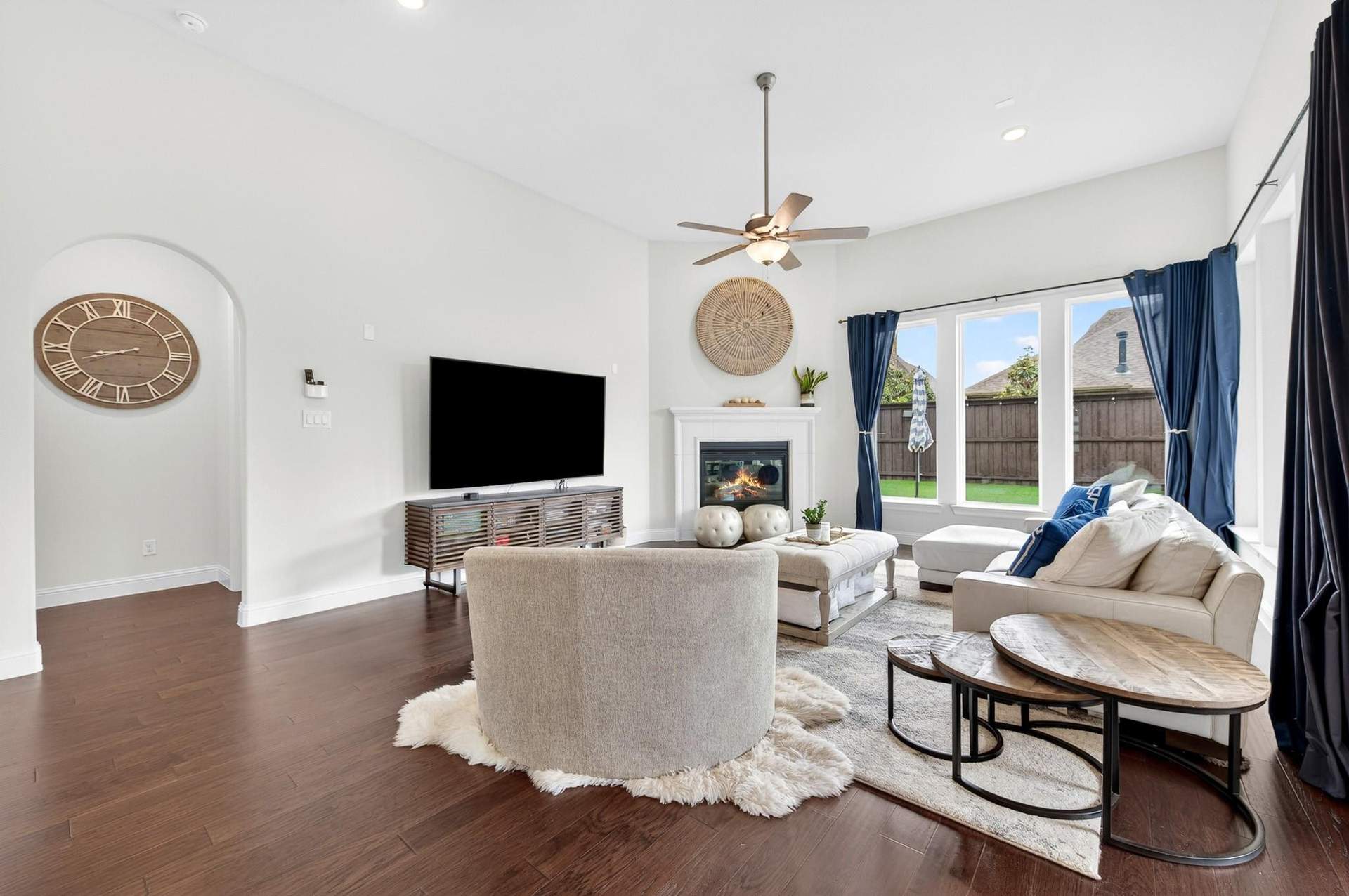 2825 Braemar, The Colony8.jpeg