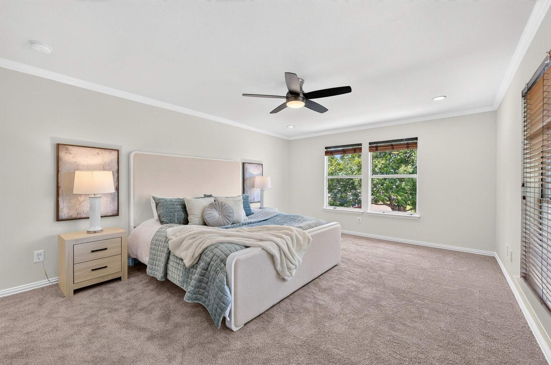 825 Foxwood Lane12.jpeg