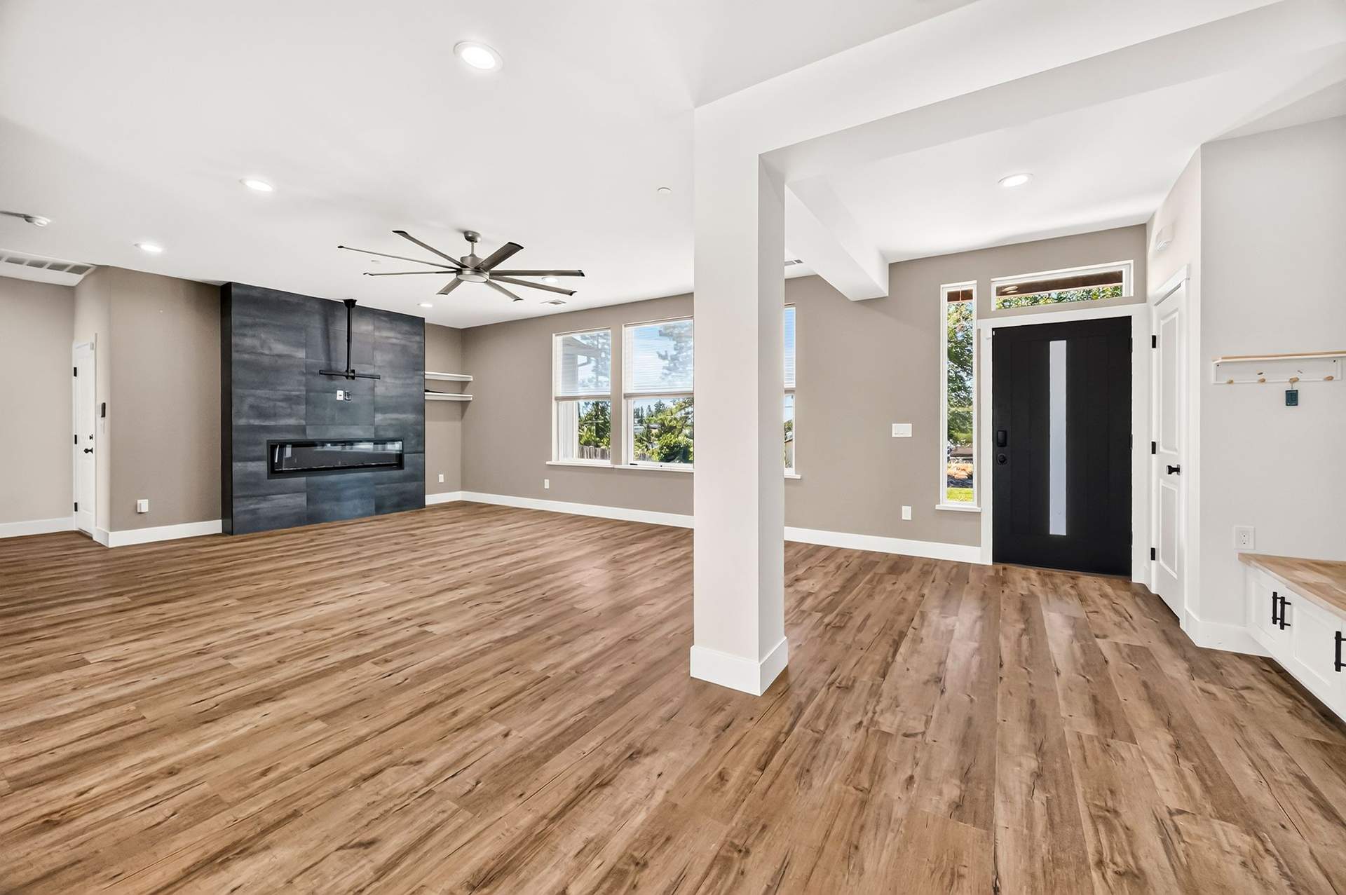 1369 Nunneley Rd - 015 (Photos).jpg