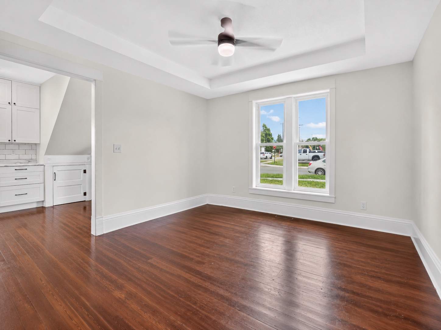 Living Room 2.jpg
