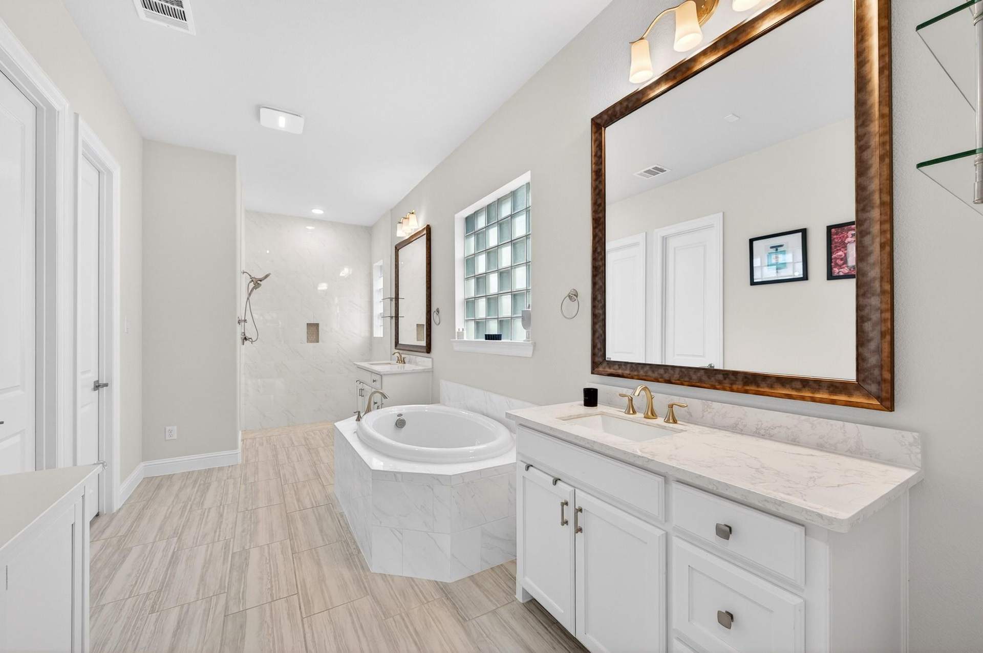 2825 Braemar, The Colony21.jpeg