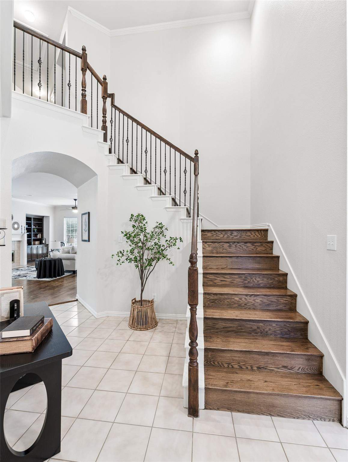 2101 Fleming DriveV21.jpeg