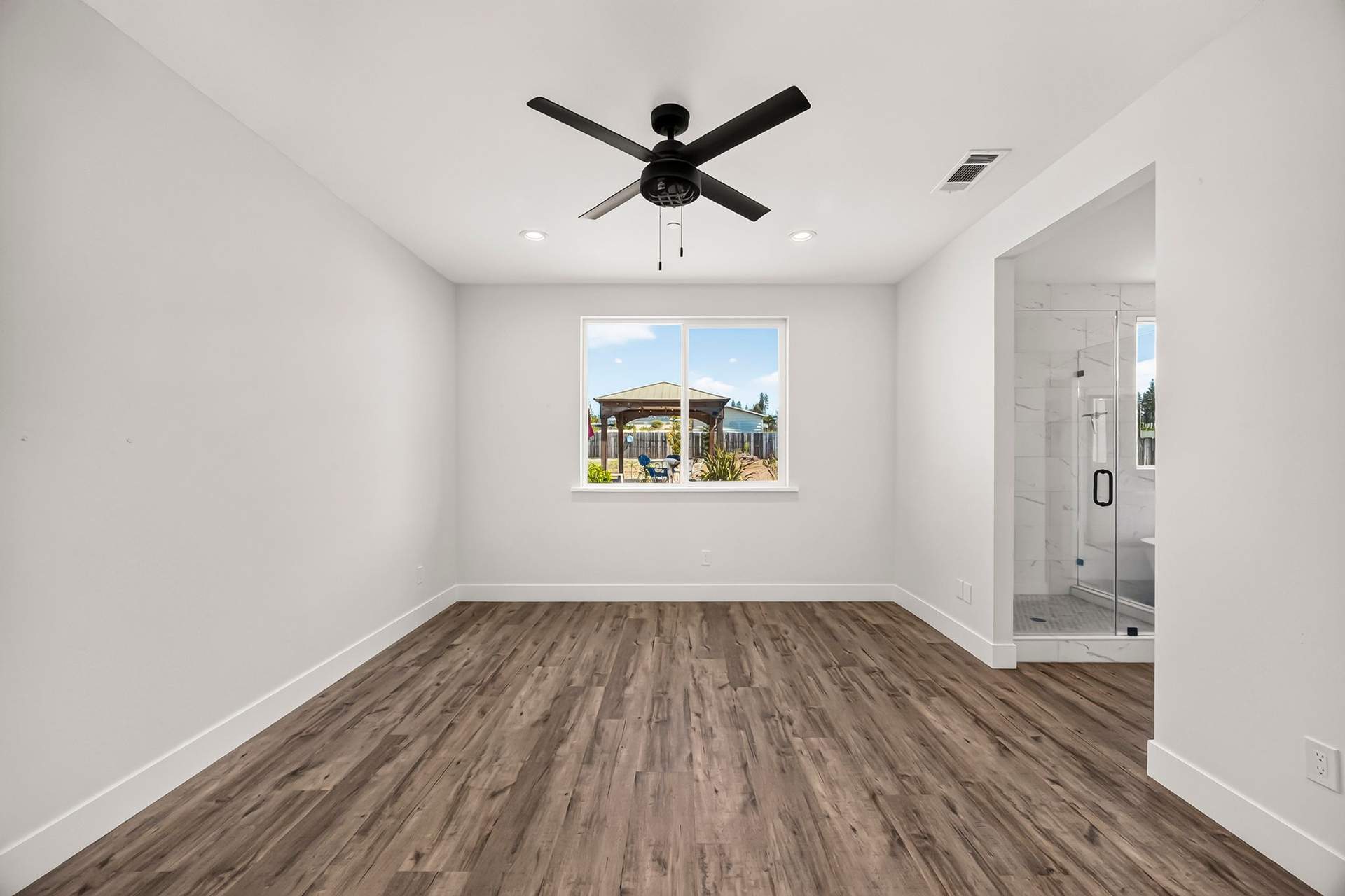 1369 Nunneley Rd - 025 (Photos).jpg