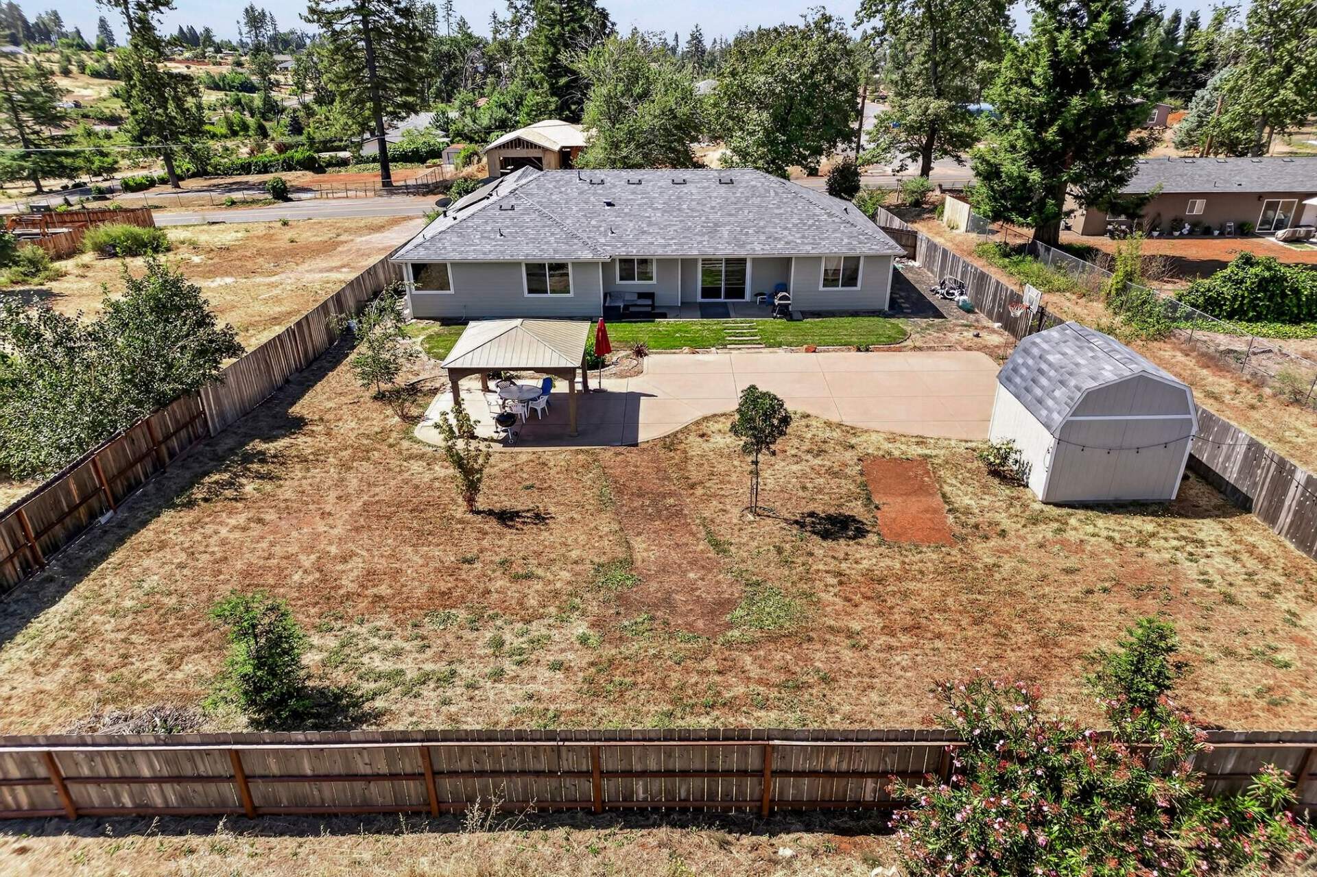 1369 Nunneley Rd - 048 (Photos).jpg