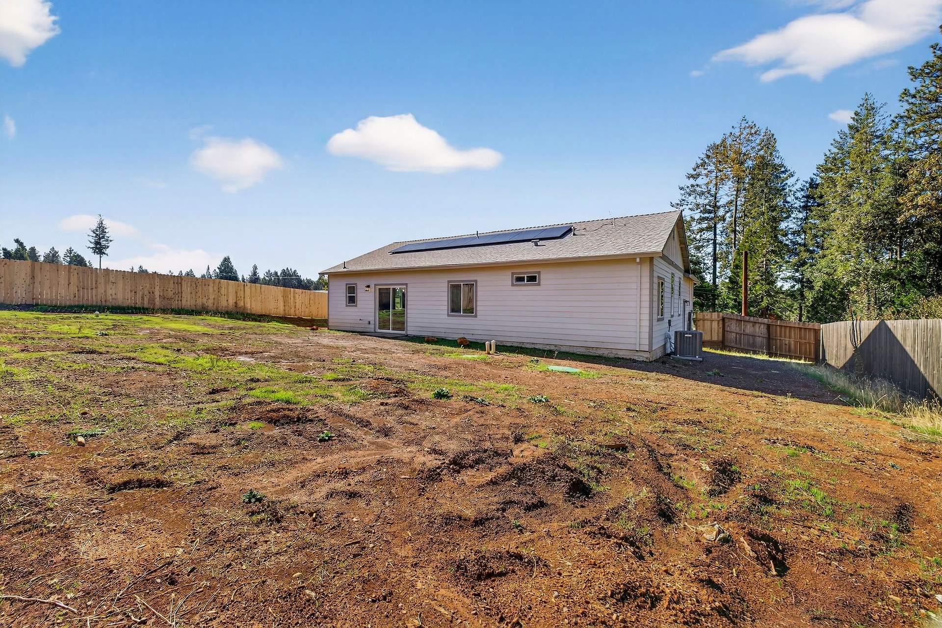 14197 Elmira Cir - 033(Photos).jpg