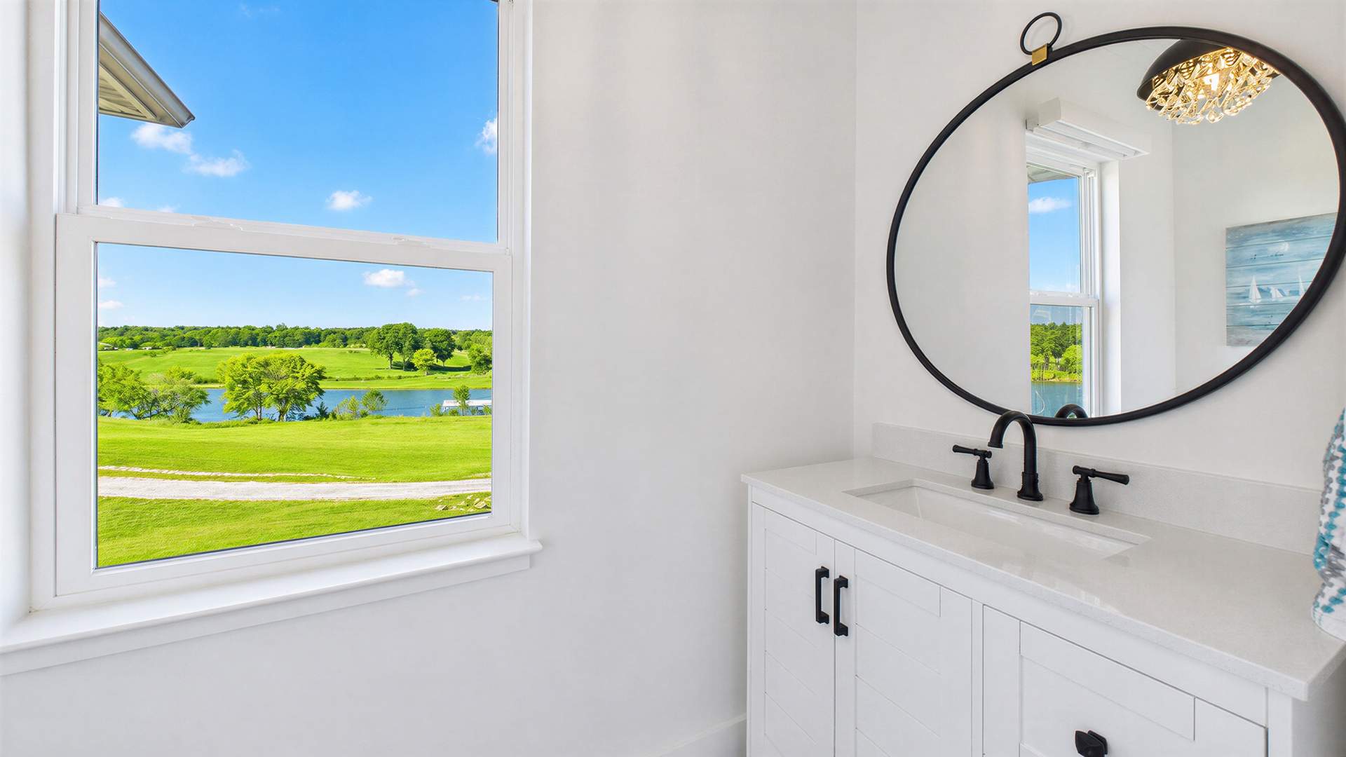 019_Half Bath.jpg