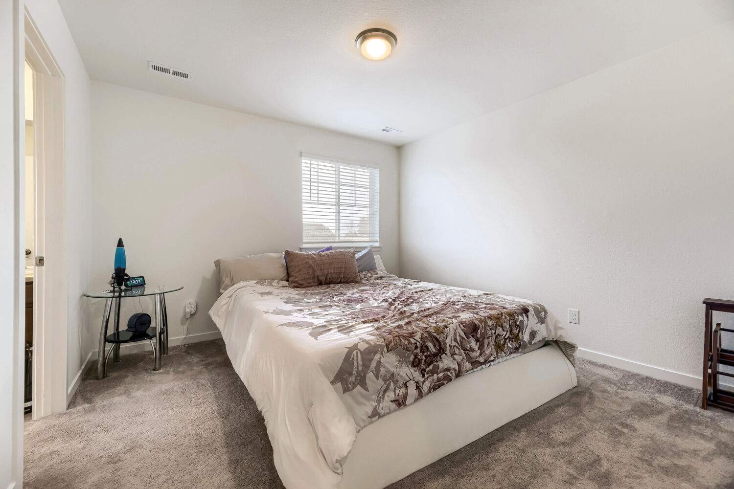 1110 Horsetail Lp - Web Quality - 026 - 18 Bedroom.jpg