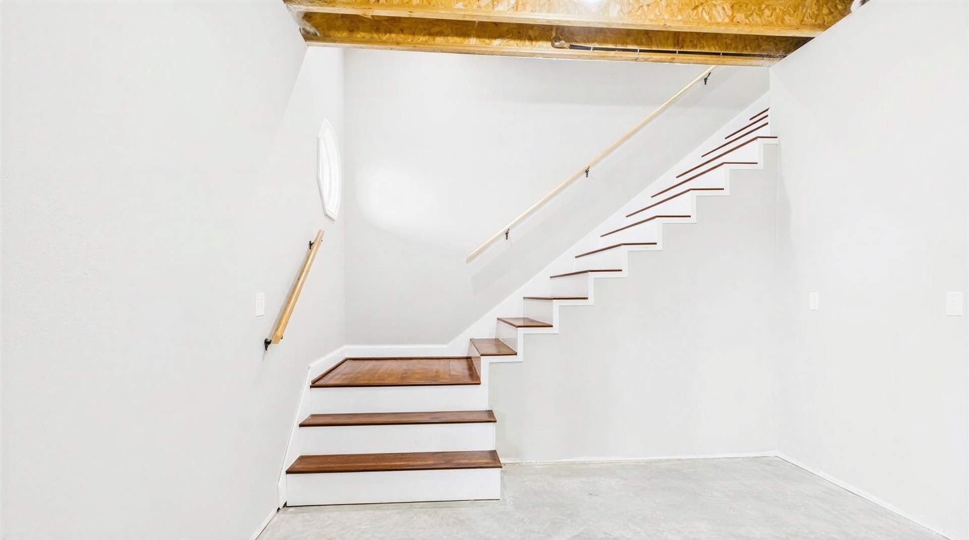 stairs.jpg
