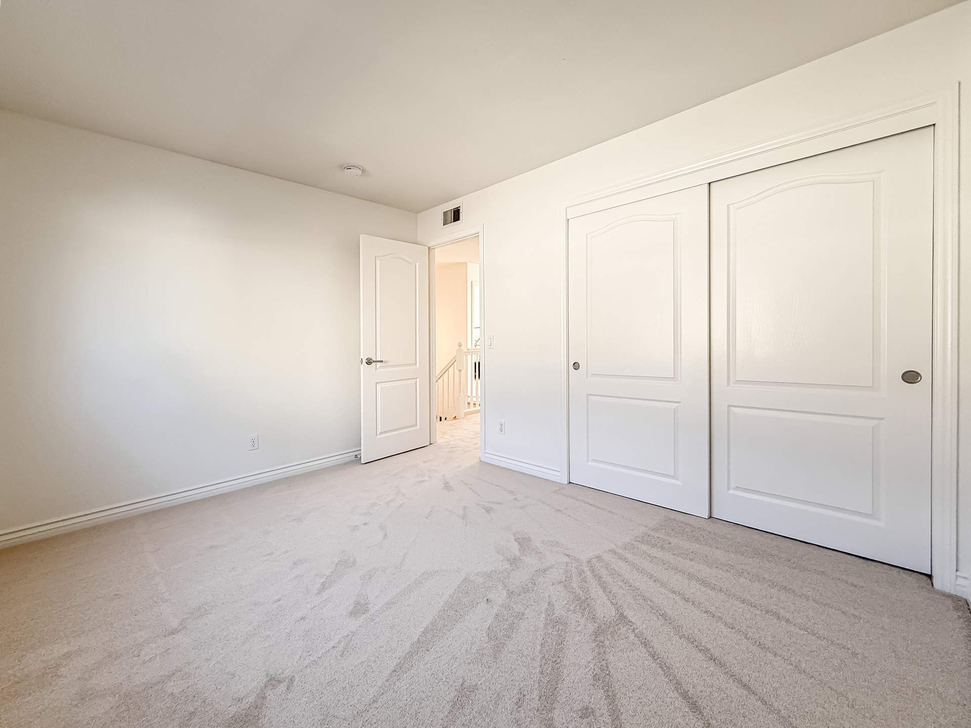gBedroom1-2.jpg