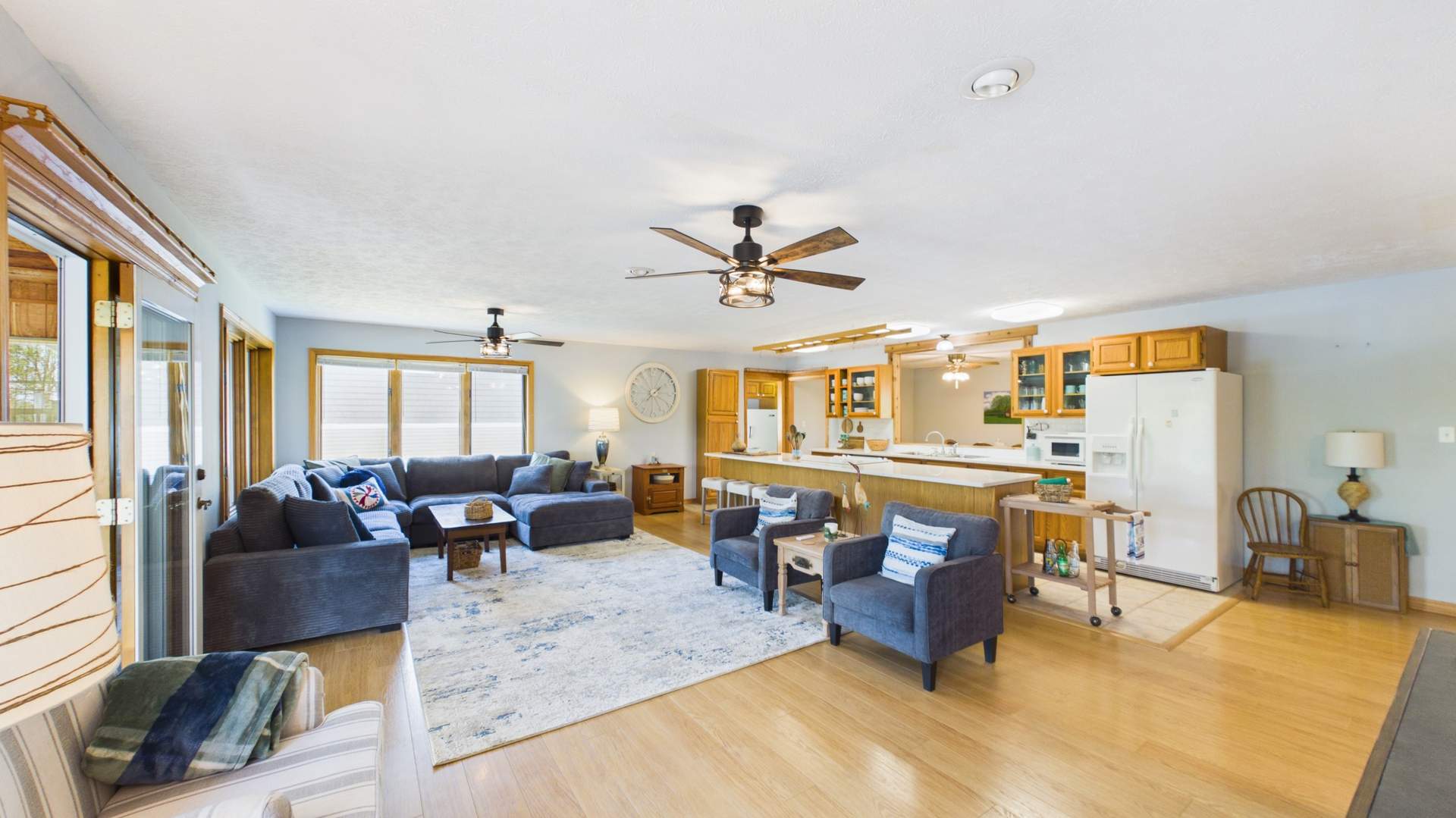 016_GREAT ROOM.jpg