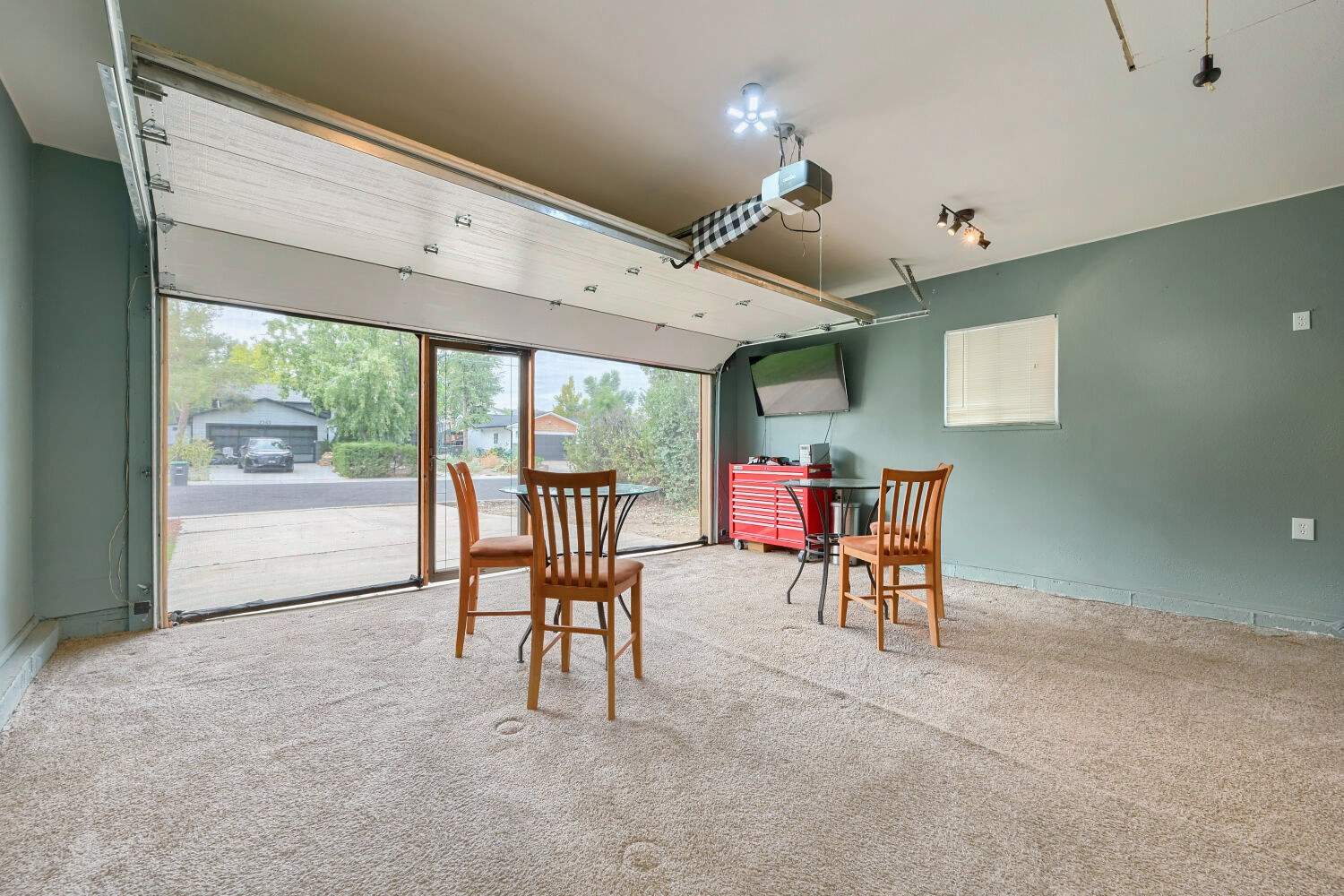 2542CambridgeDr-WebQuali.jpg
