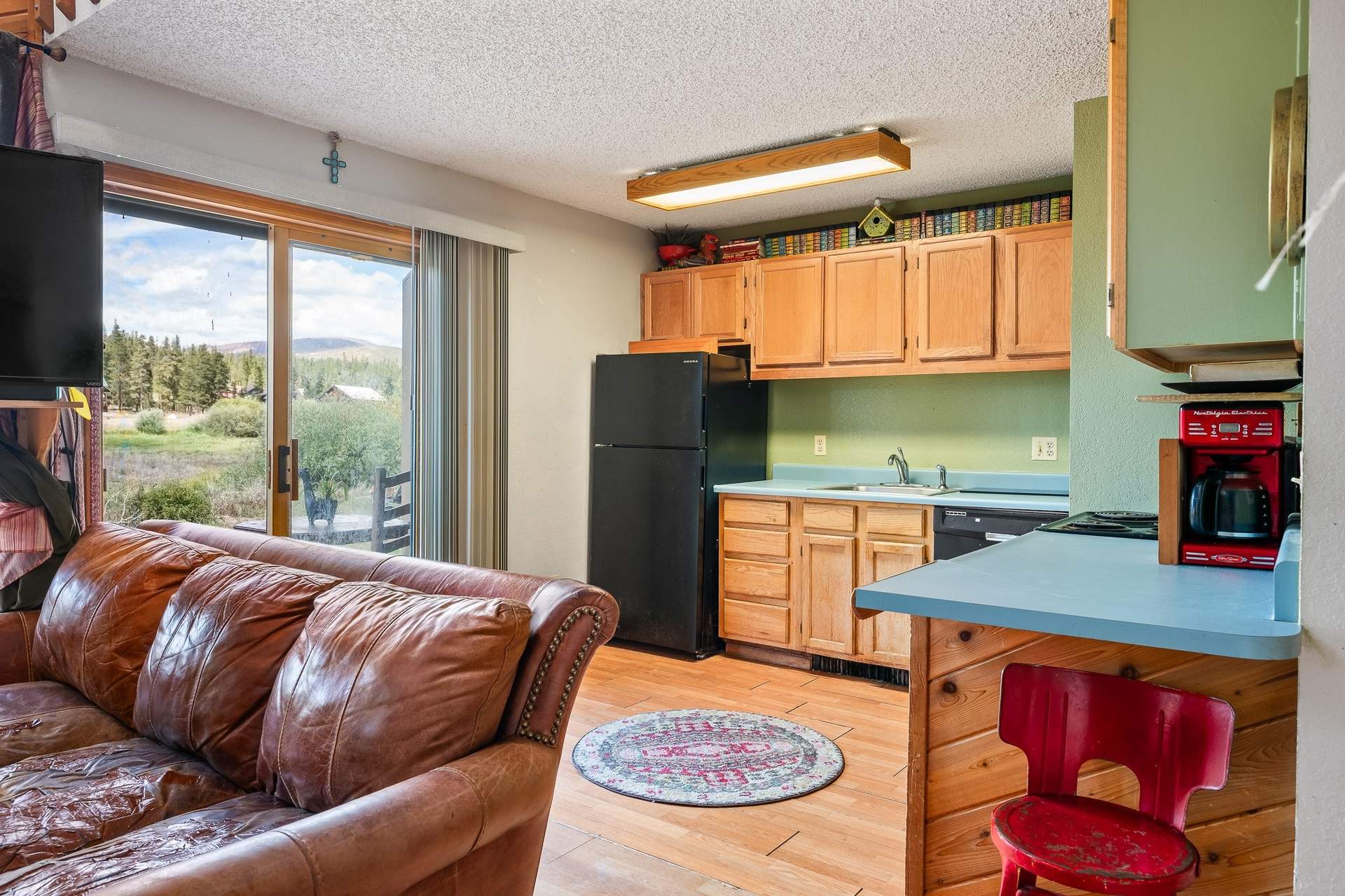 Kitchen_1.jpg
