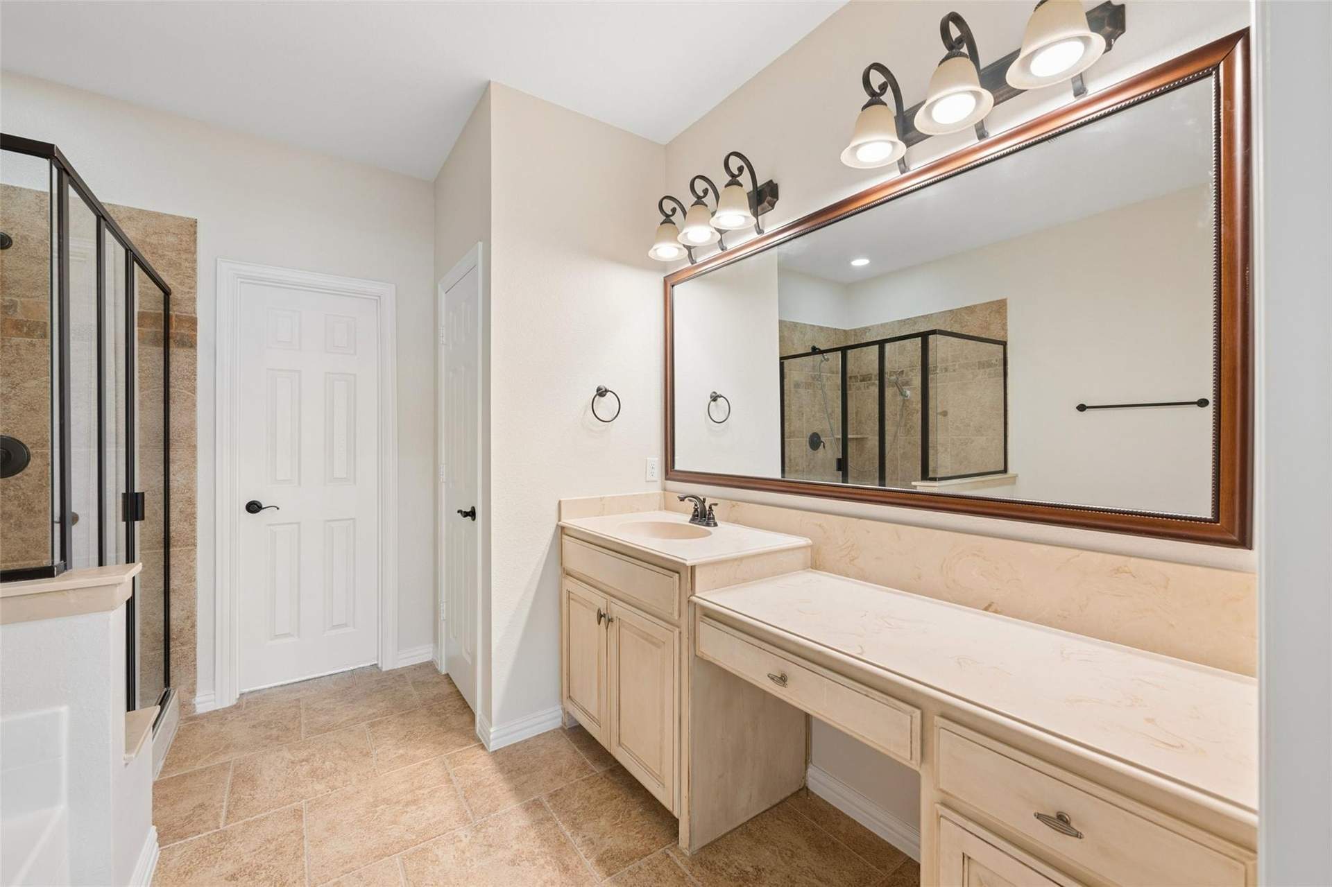 5682_Orchard_ParkwayV17.jpg
