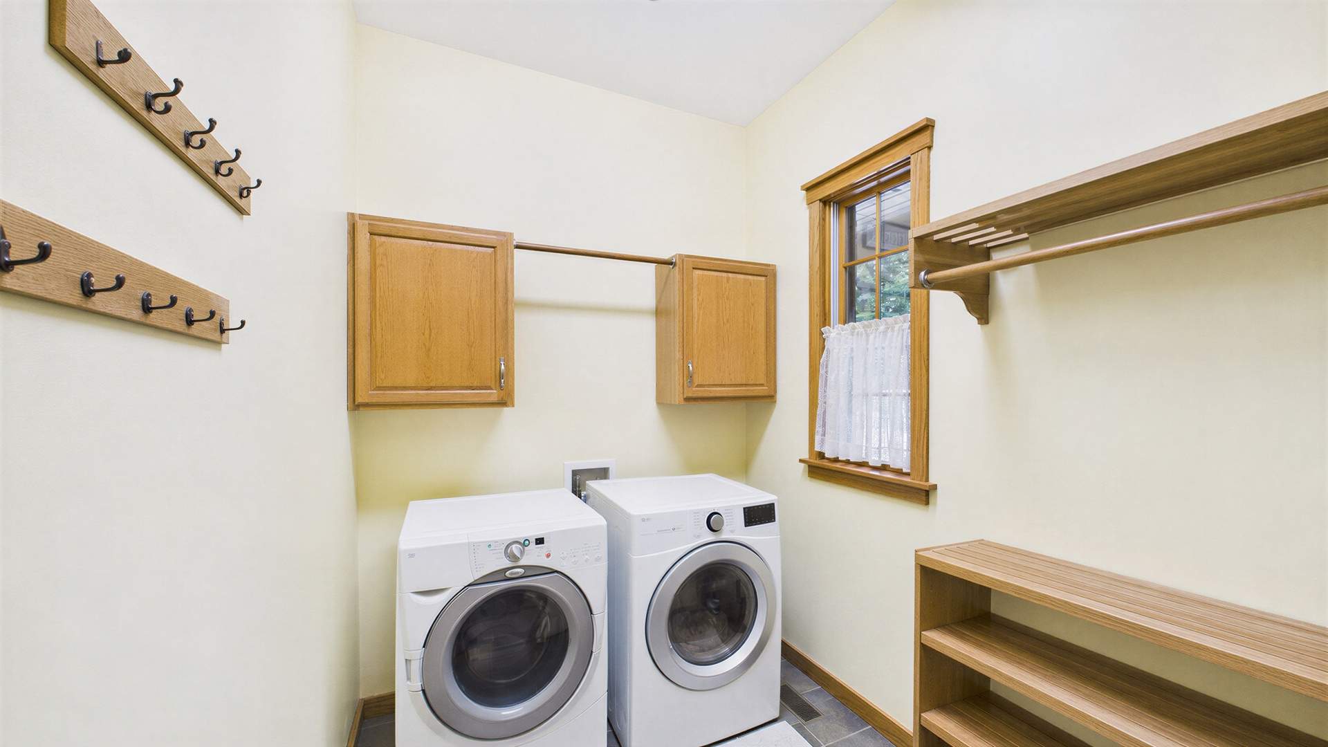 025_Laundry_Room.jpg