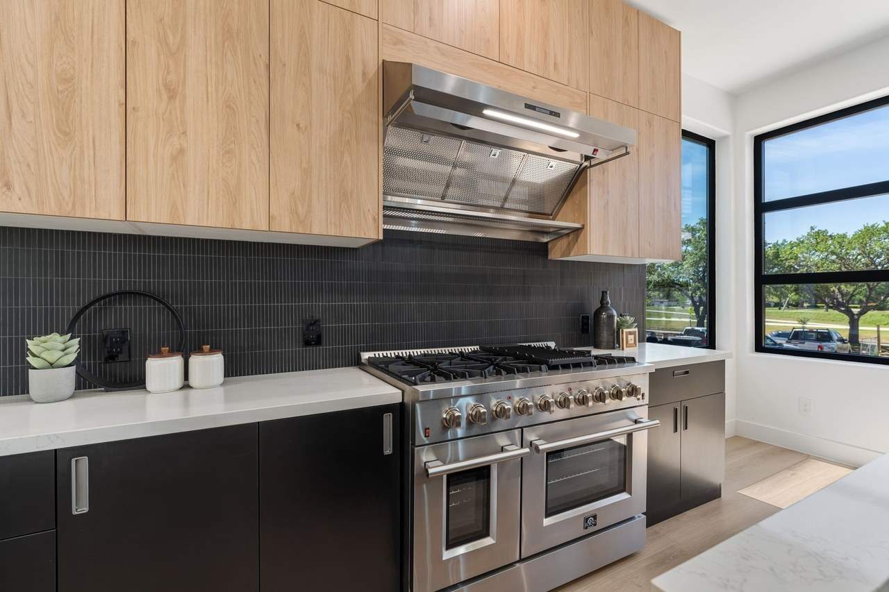 listing-photo-15.jpg