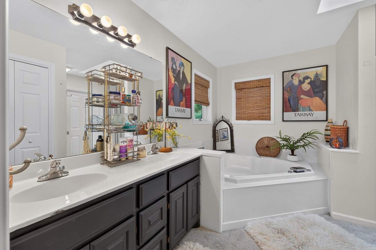 listing-photo-32.jpg