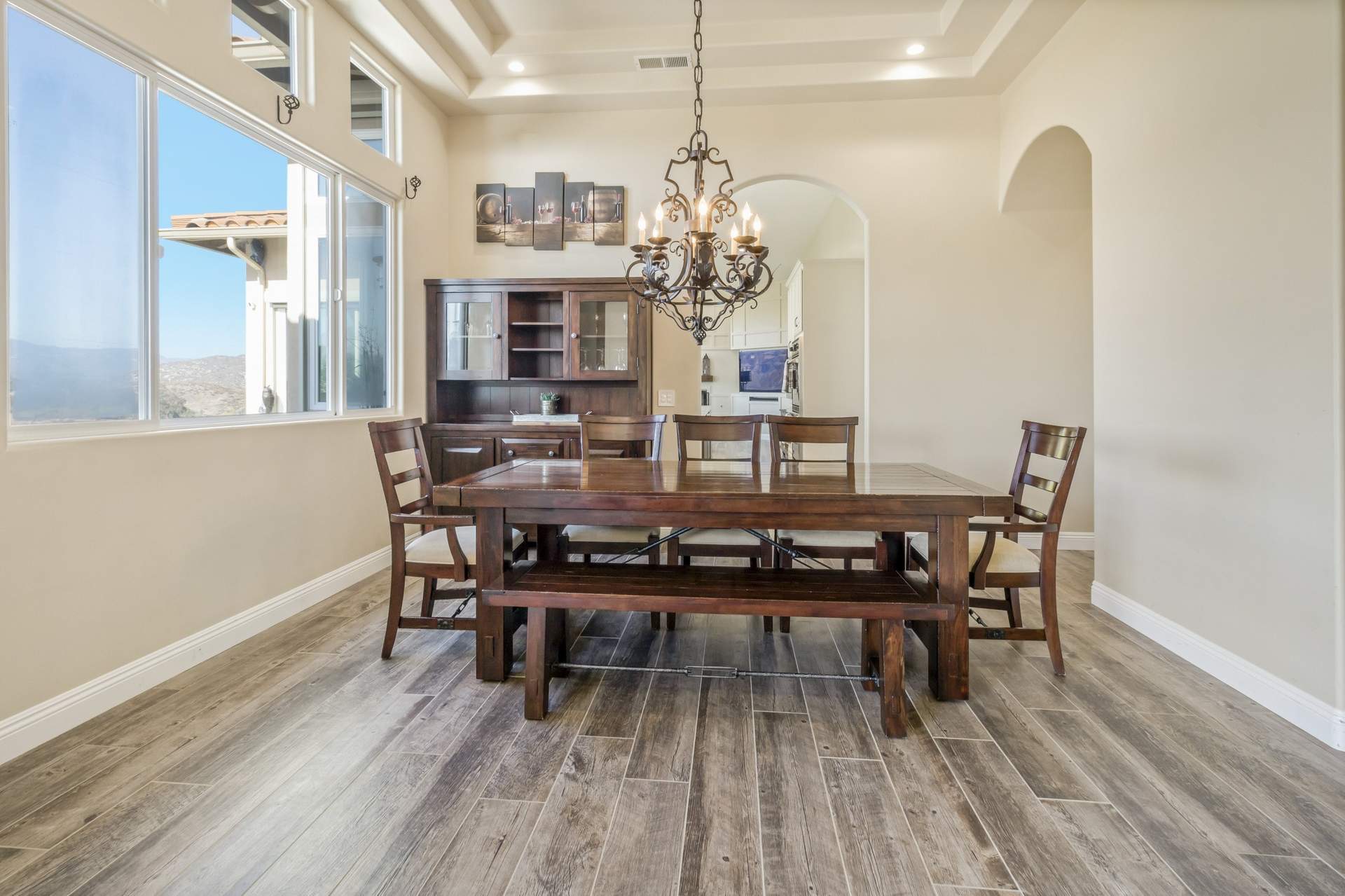 ESCONDIDO5.jpg