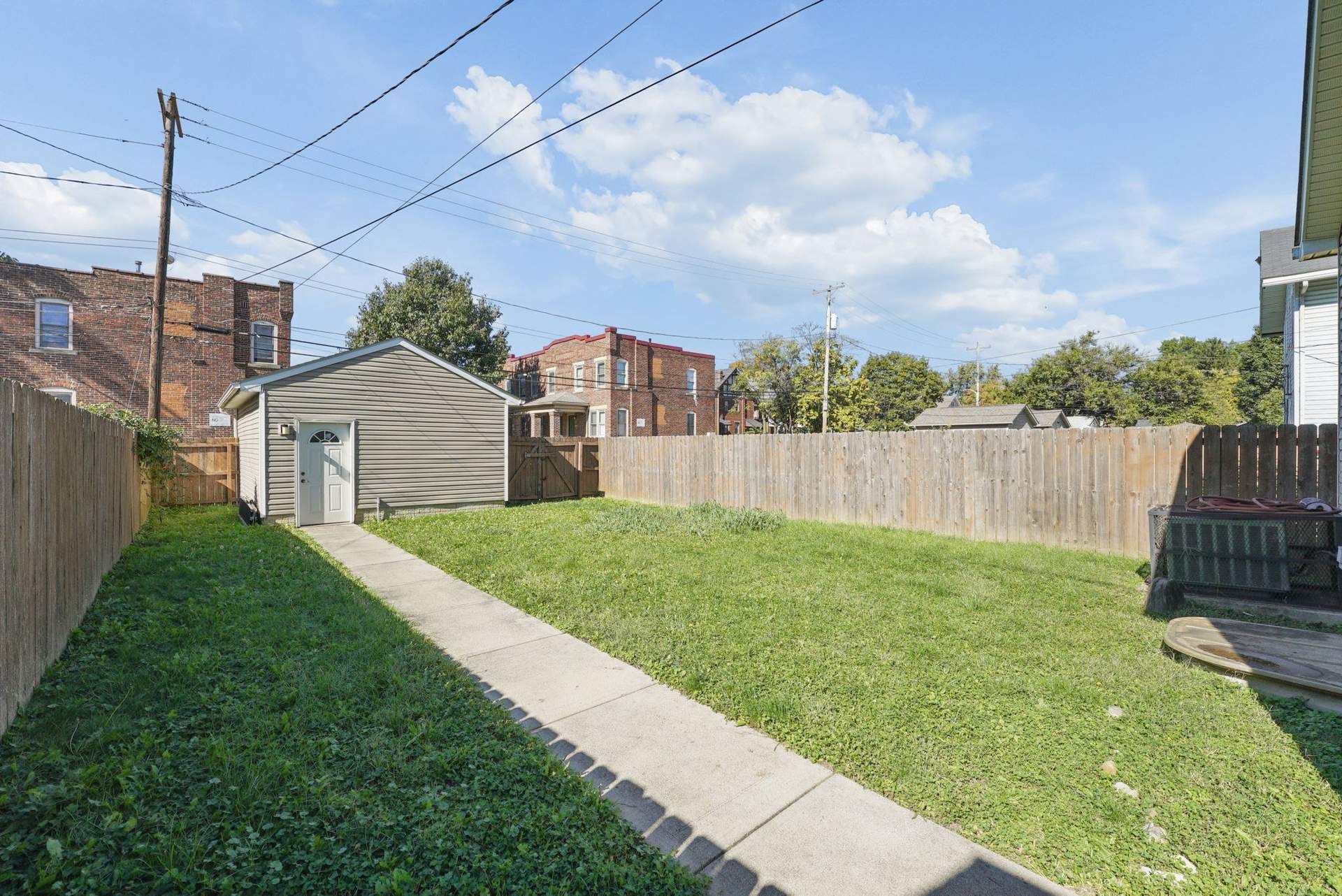 34-web-or-mls-1259-n-5th.jpg