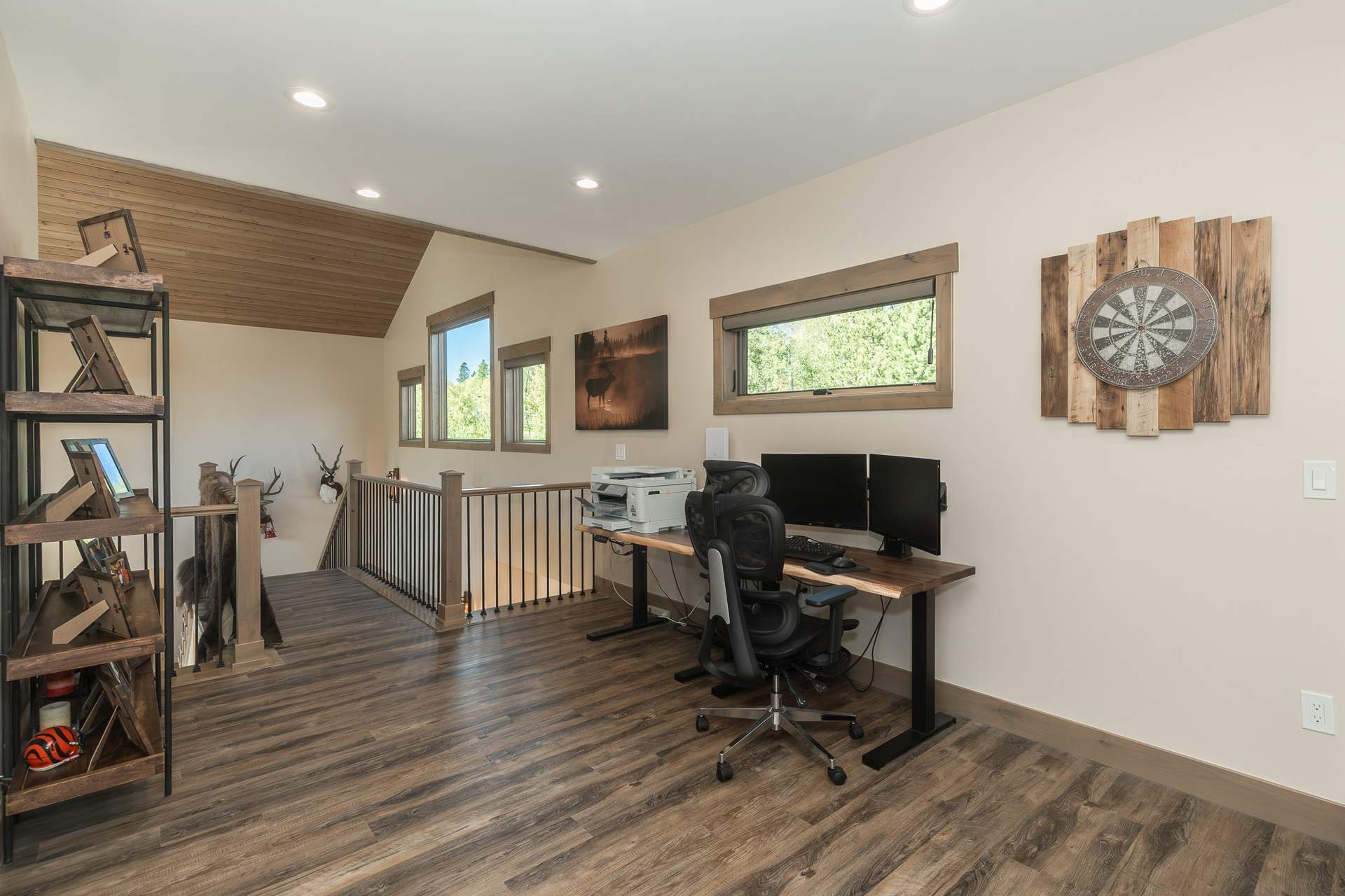 35_Upstairs_Office.jpg