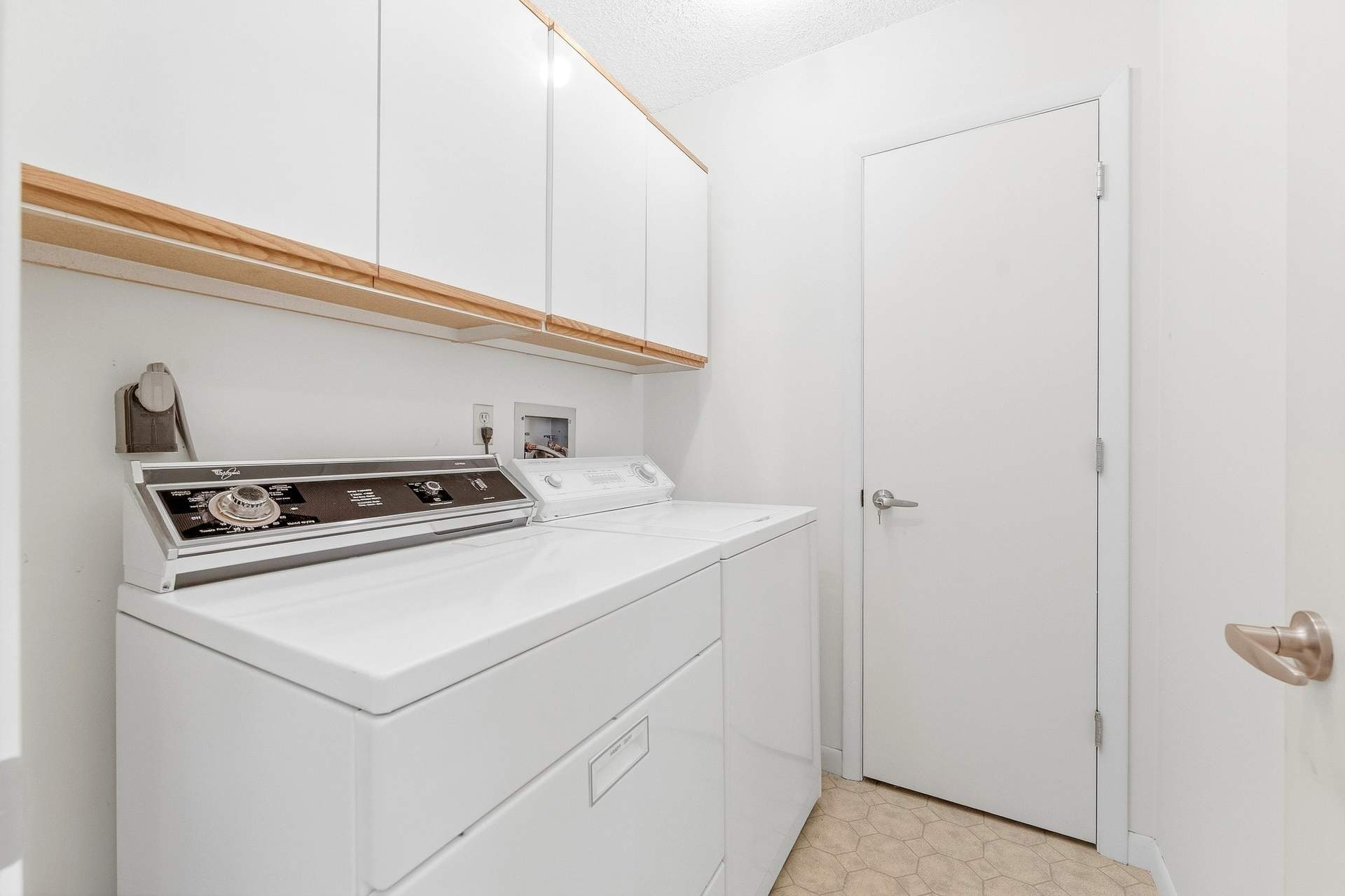 102_Lakeview_Estates-6.jpg