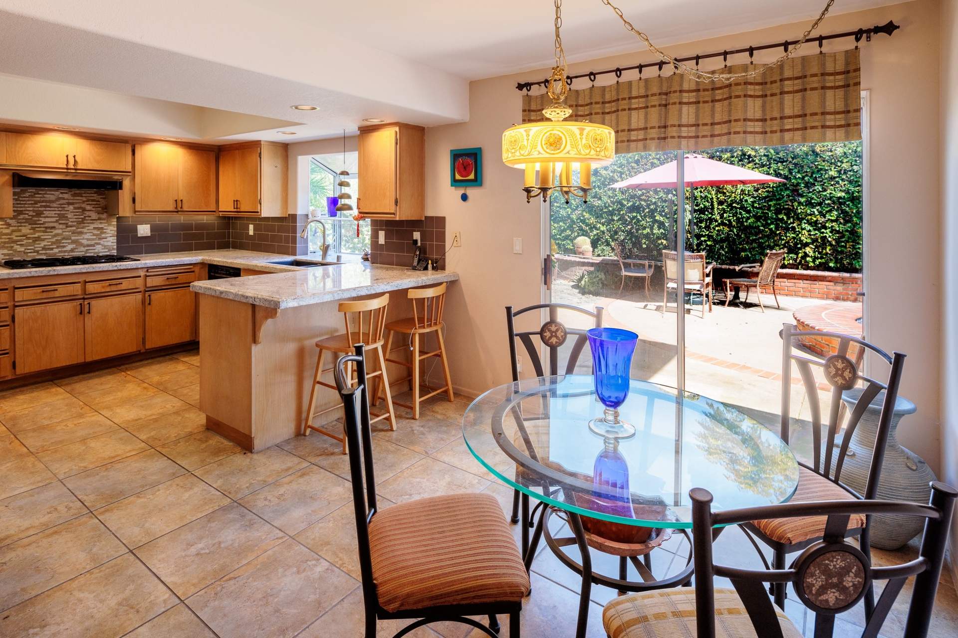 1601_Holly_Ave-5144-HDR-Edit.jpg