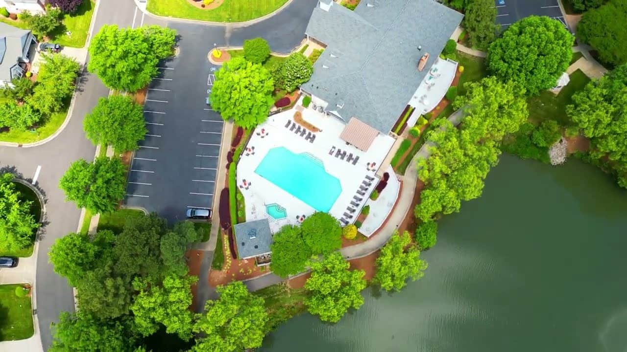 aerial_of_heritage_pines.jpg