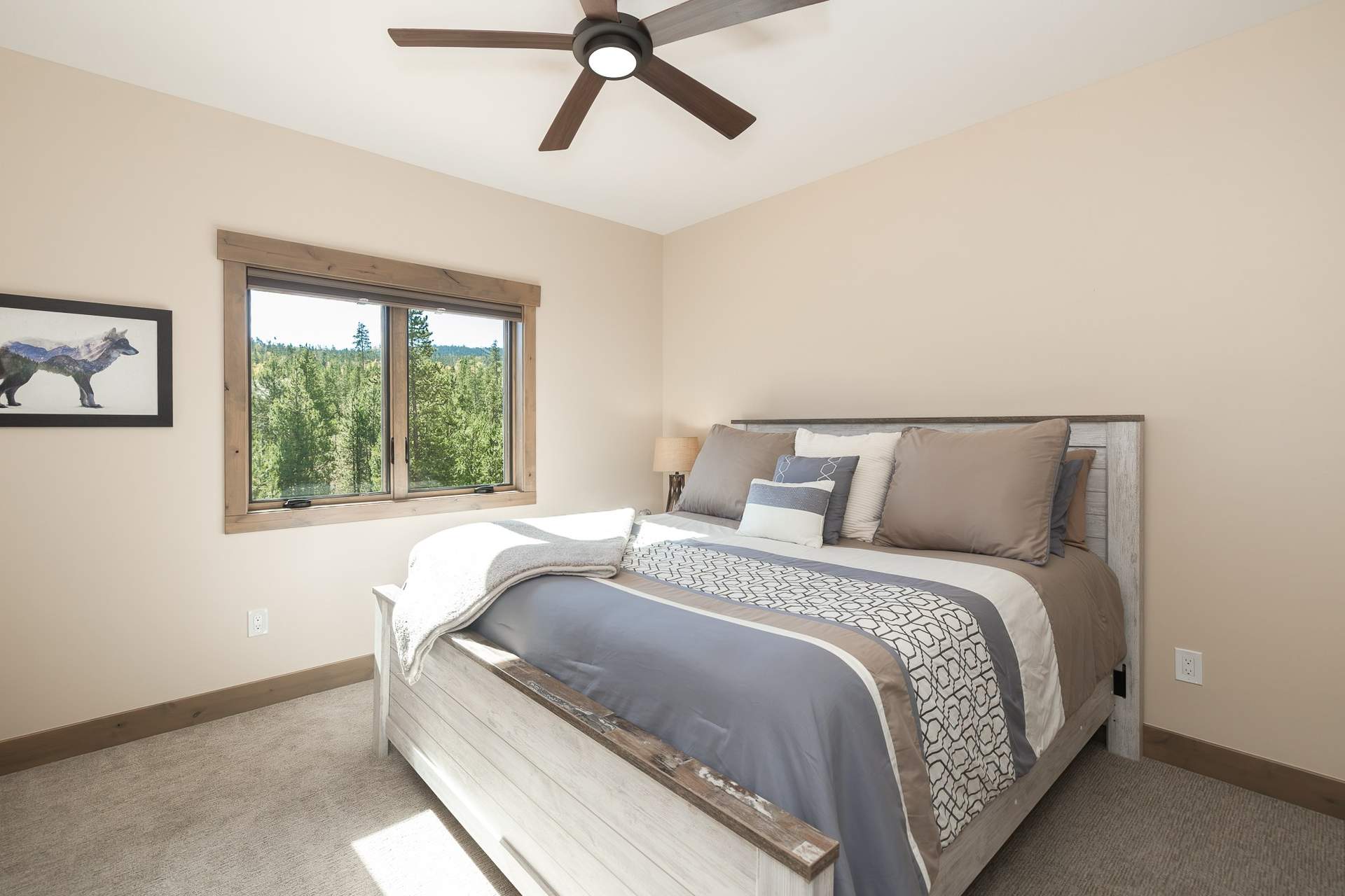 31_Bedroom_4_upstaris.jpg