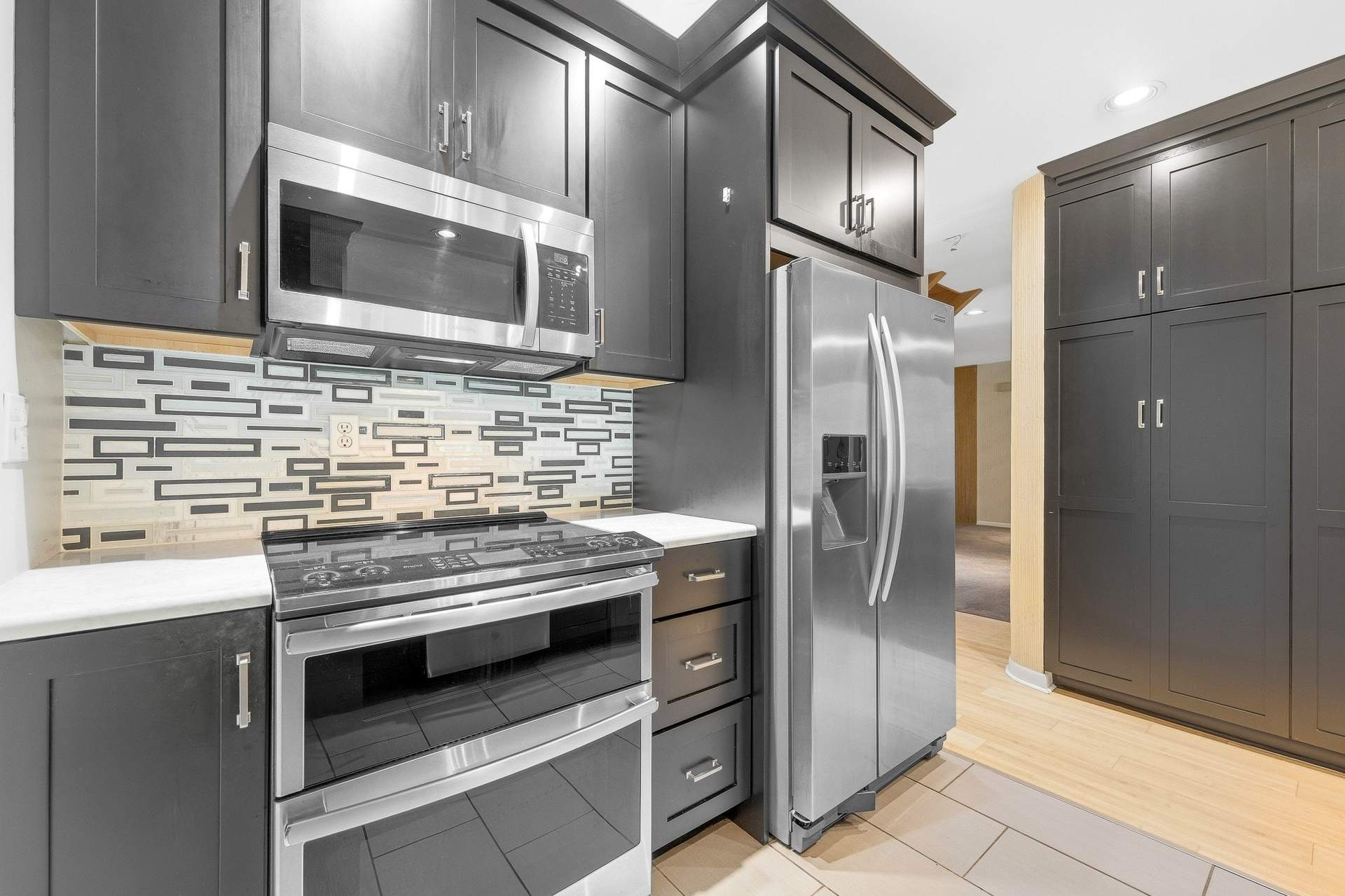 102_Lakeview_Estates-33.jpg