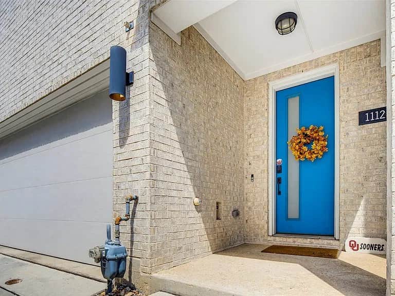 Front_Door.jpg