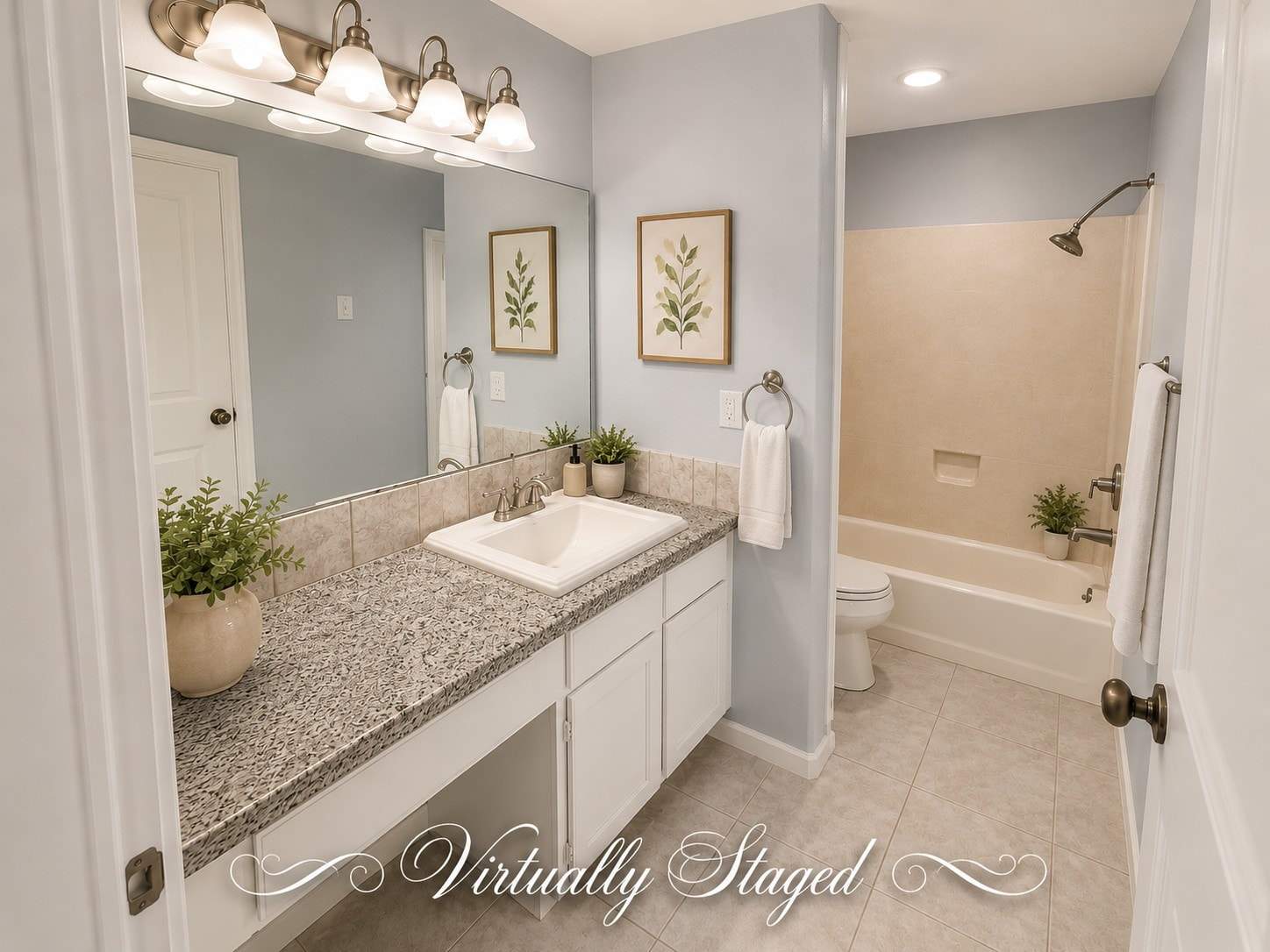 Hall_bath_1.jpg