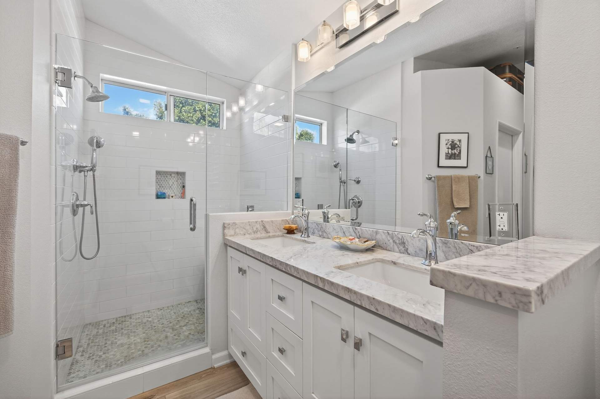 28-web-or-mls-UpmarketMe.jpg