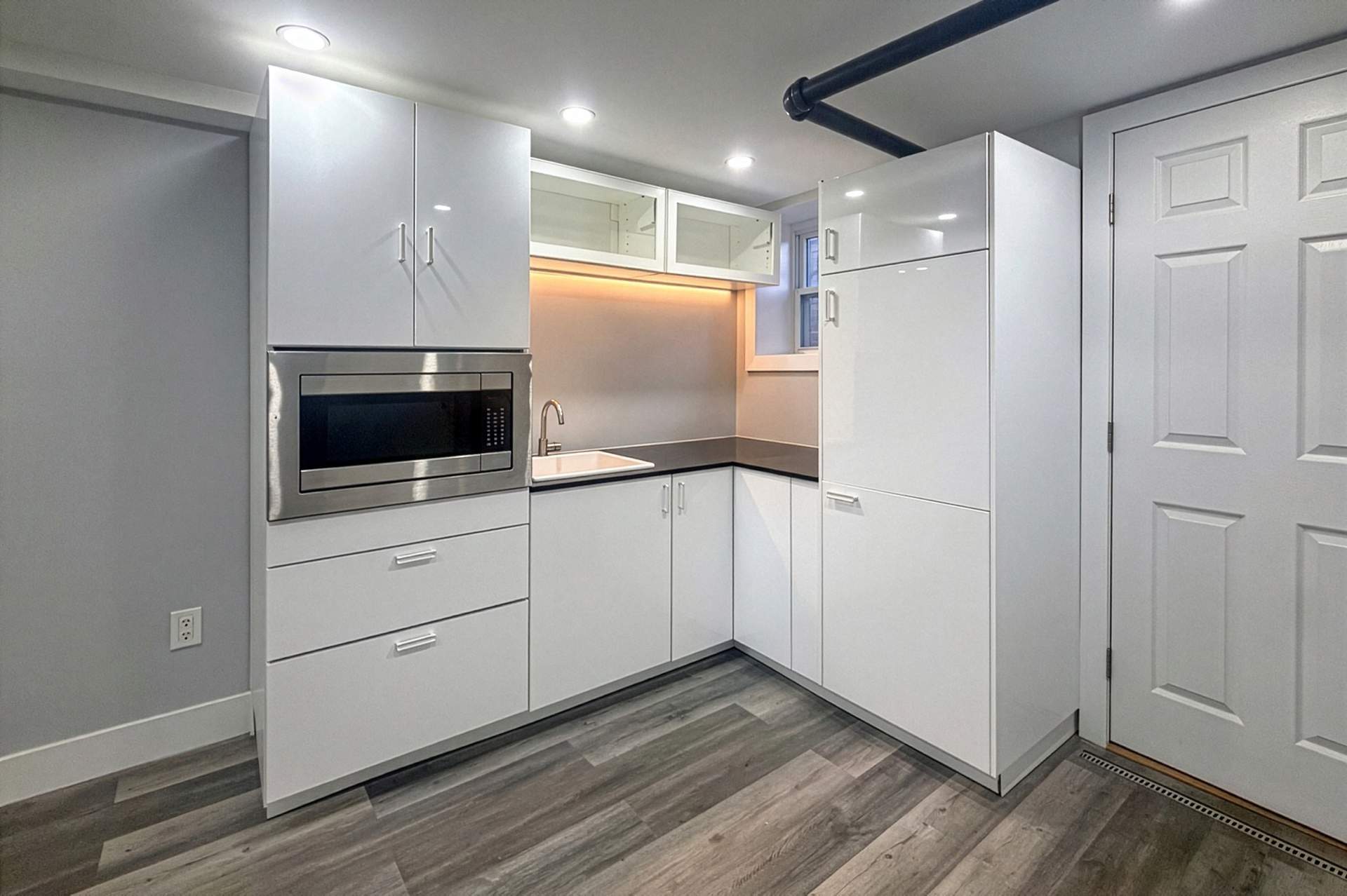 13-BASEMENT-KITCHEN_2.jpg