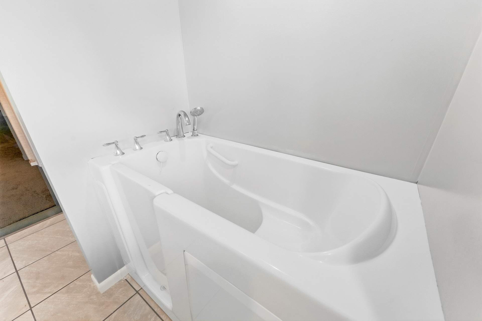 102_Lakeview_Estates-14.jpg