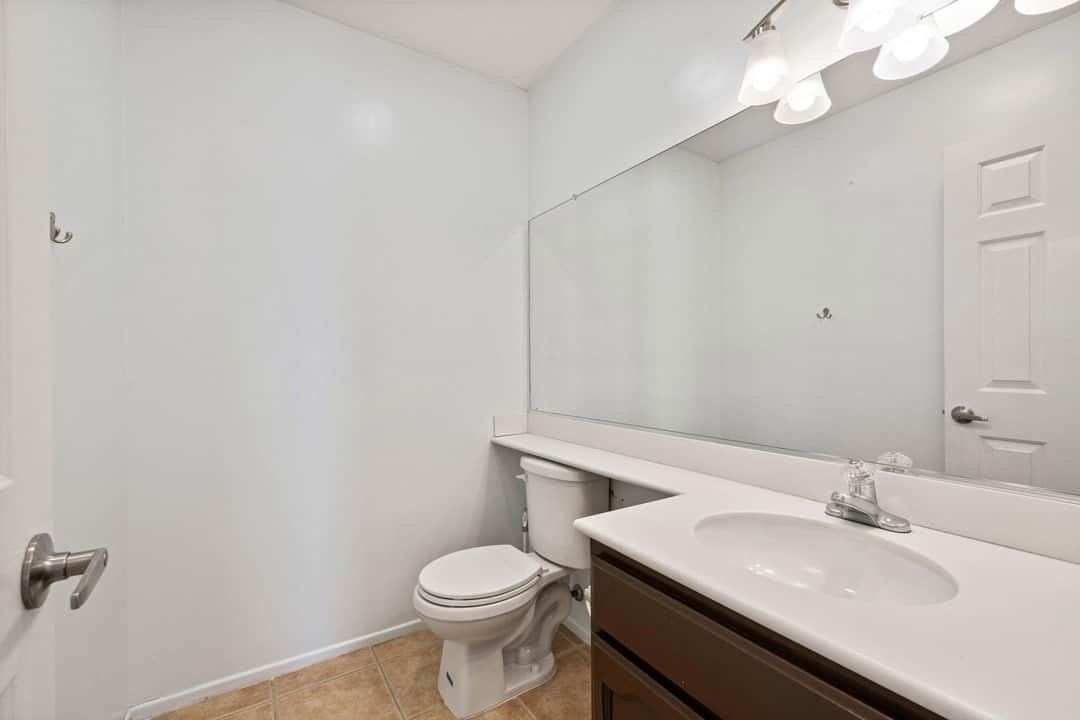 44300-camino-azul-la-quinta-ca-35.jpg
