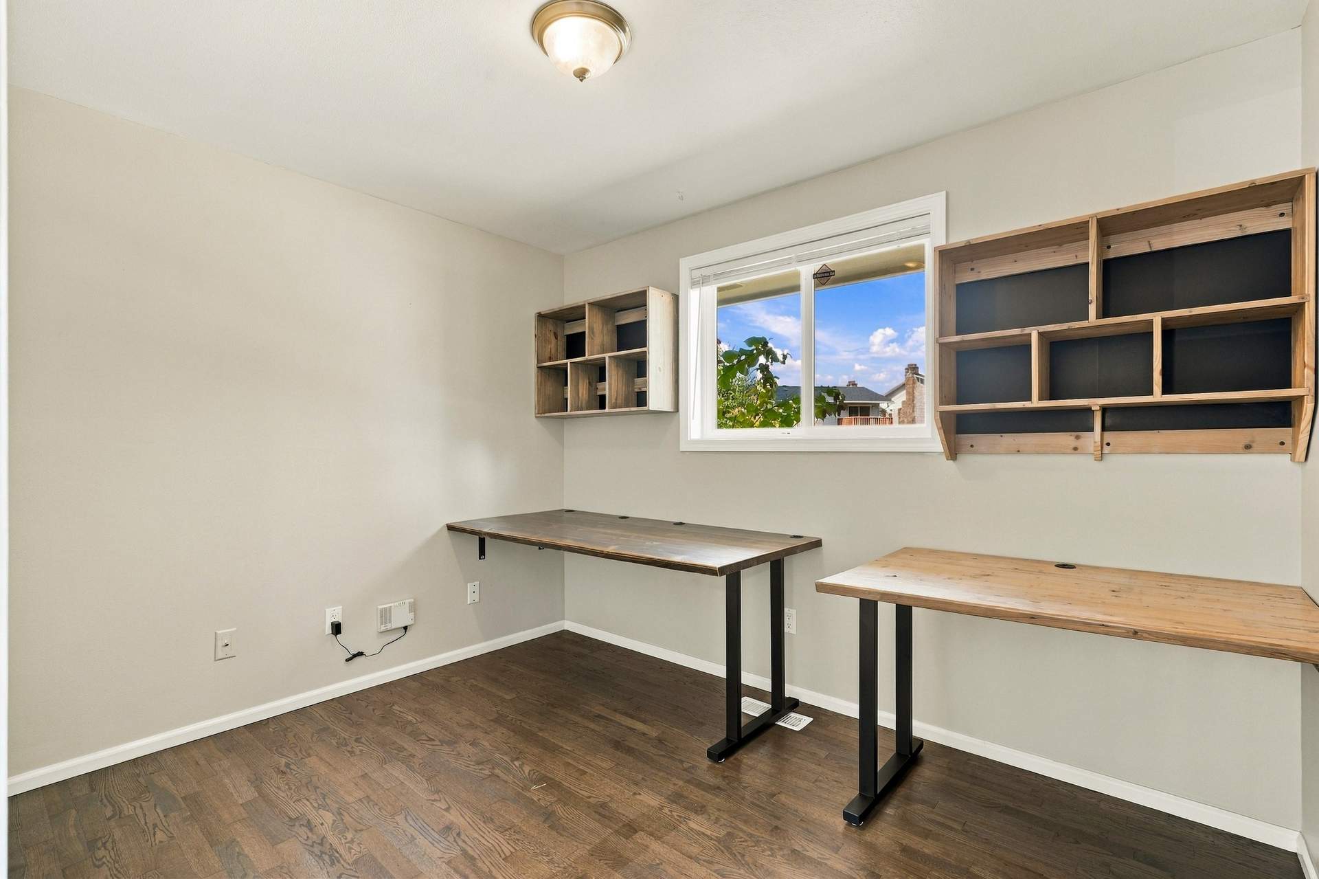 4813-190th-st-sw_-_23.jpg