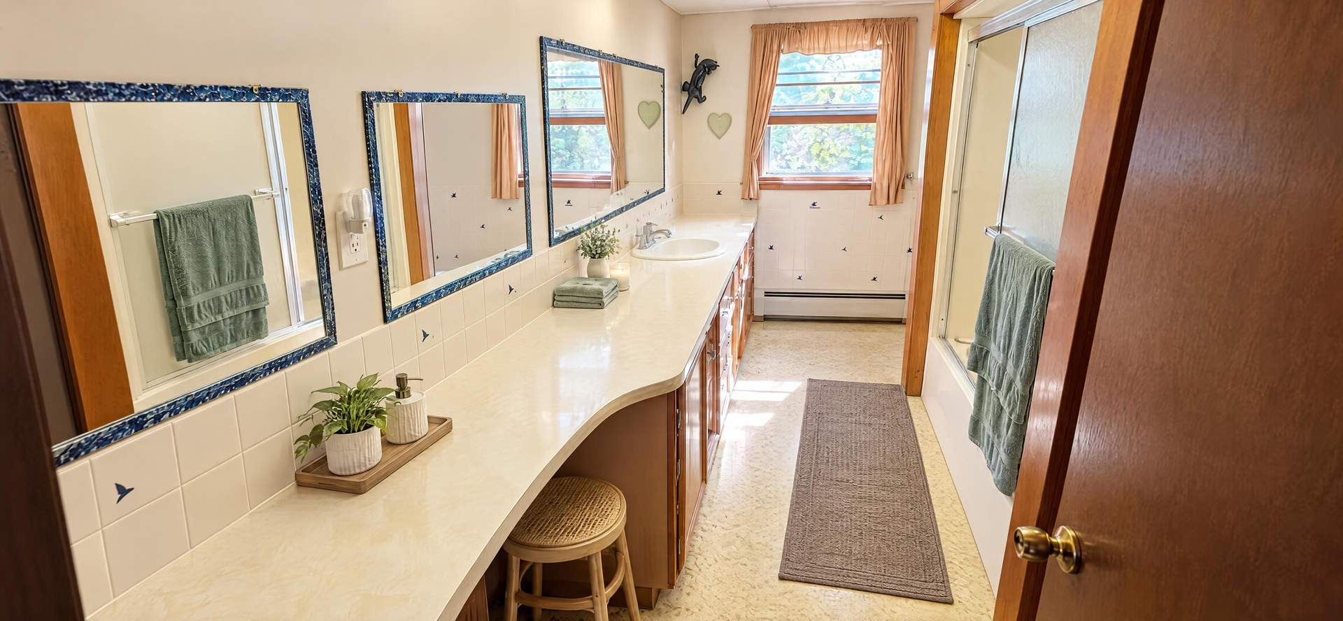 Bathroom1.jpg