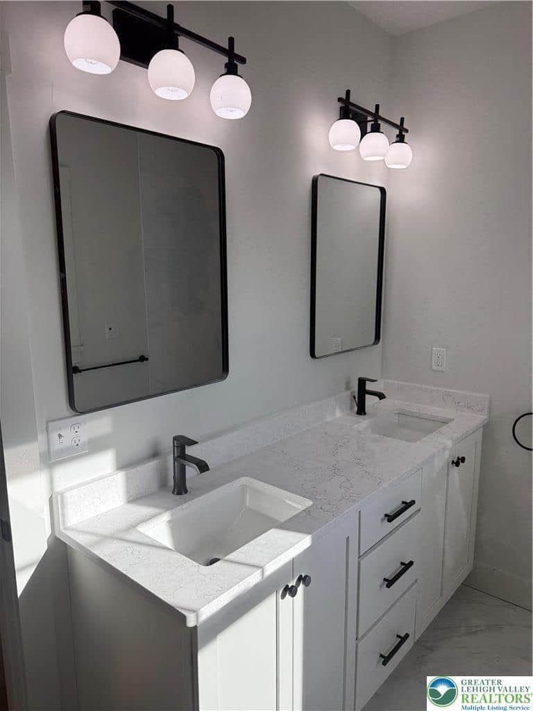 listing-photo-22.jpg
